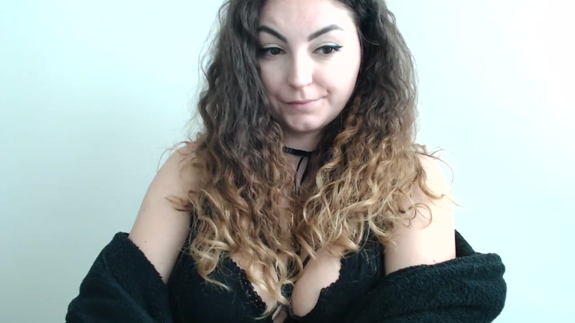 Gallery image thumbnail from Deeleecious94's myfreecams stream on, 10/12/2023, 07:49 image 15 of 20