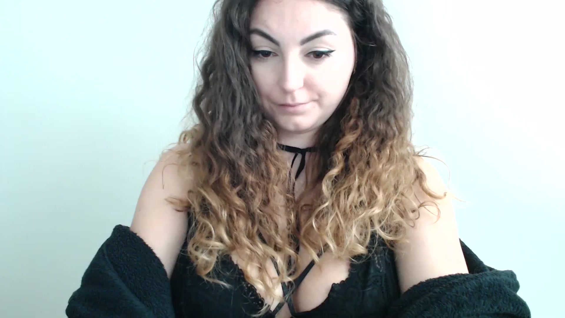 Gallery image thumbnail from Deeleecious94's myfreecams stream on, 10/12/2023, 07:49 image 13 of 20