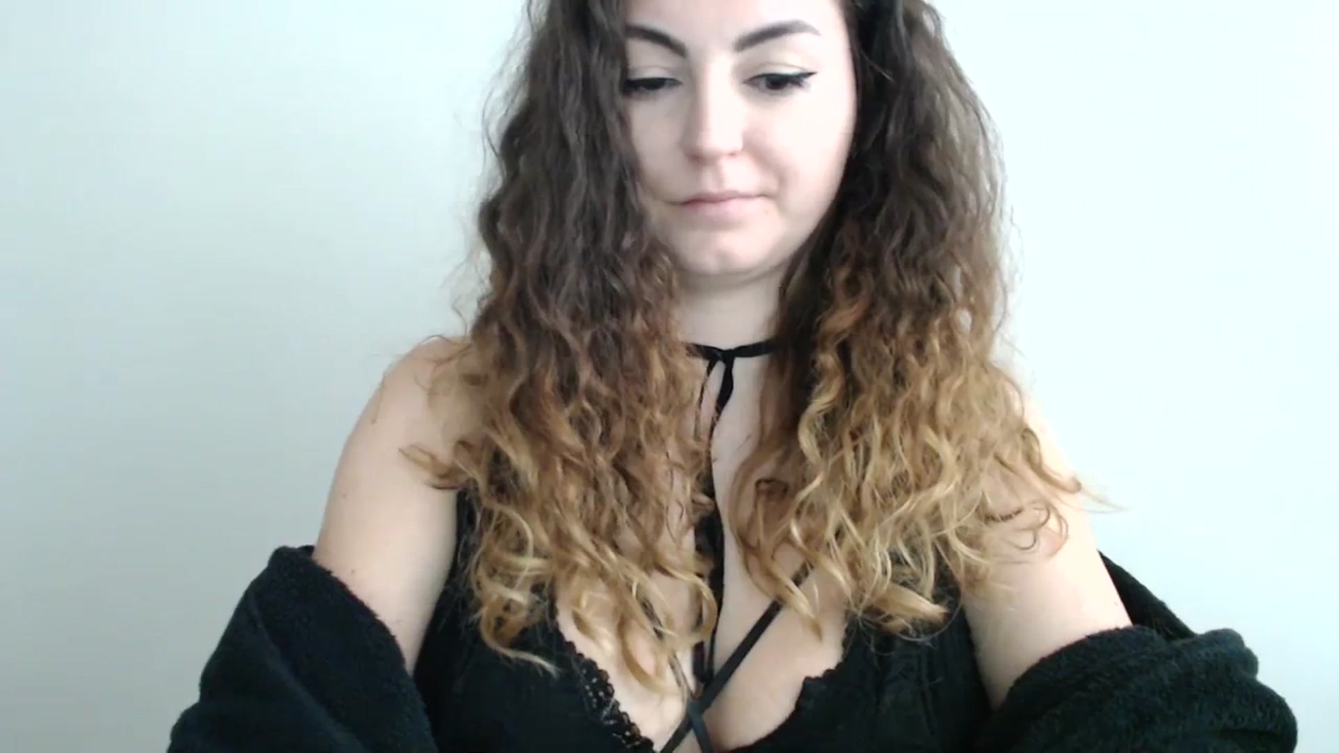 Gallery image thumbnail from Deeleecious94's myfreecams stream on, 10/12/2023, 07:49 image 18 of 20