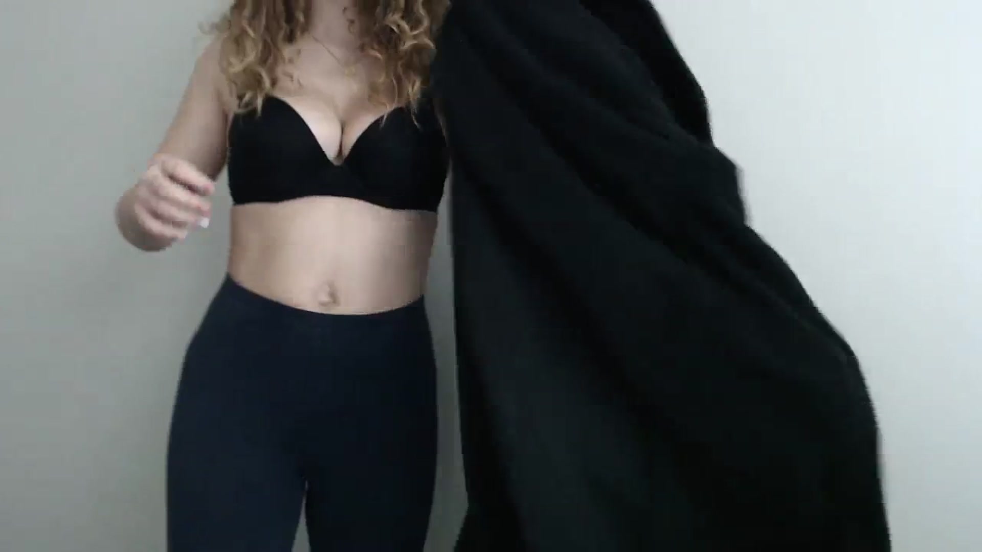 Gallery image thumbnail from Deeleecious94's myfreecams stream on, 10/23/2023, 09:37 image 2 of 20