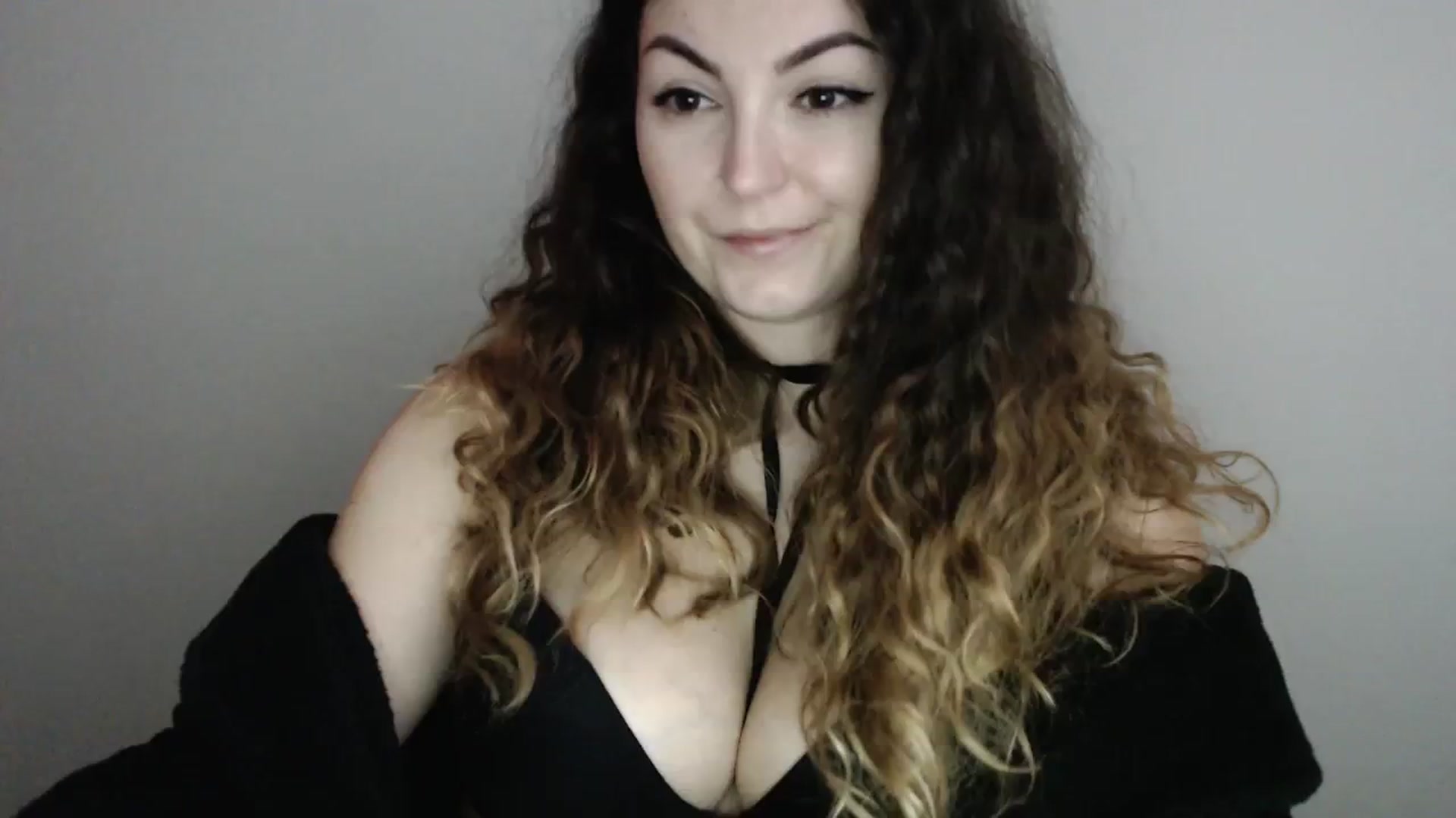 Gallery image thumbnail from Deeleecious94's myfreecams stream on, 11/02/2023, 09:17 image 18 of 20