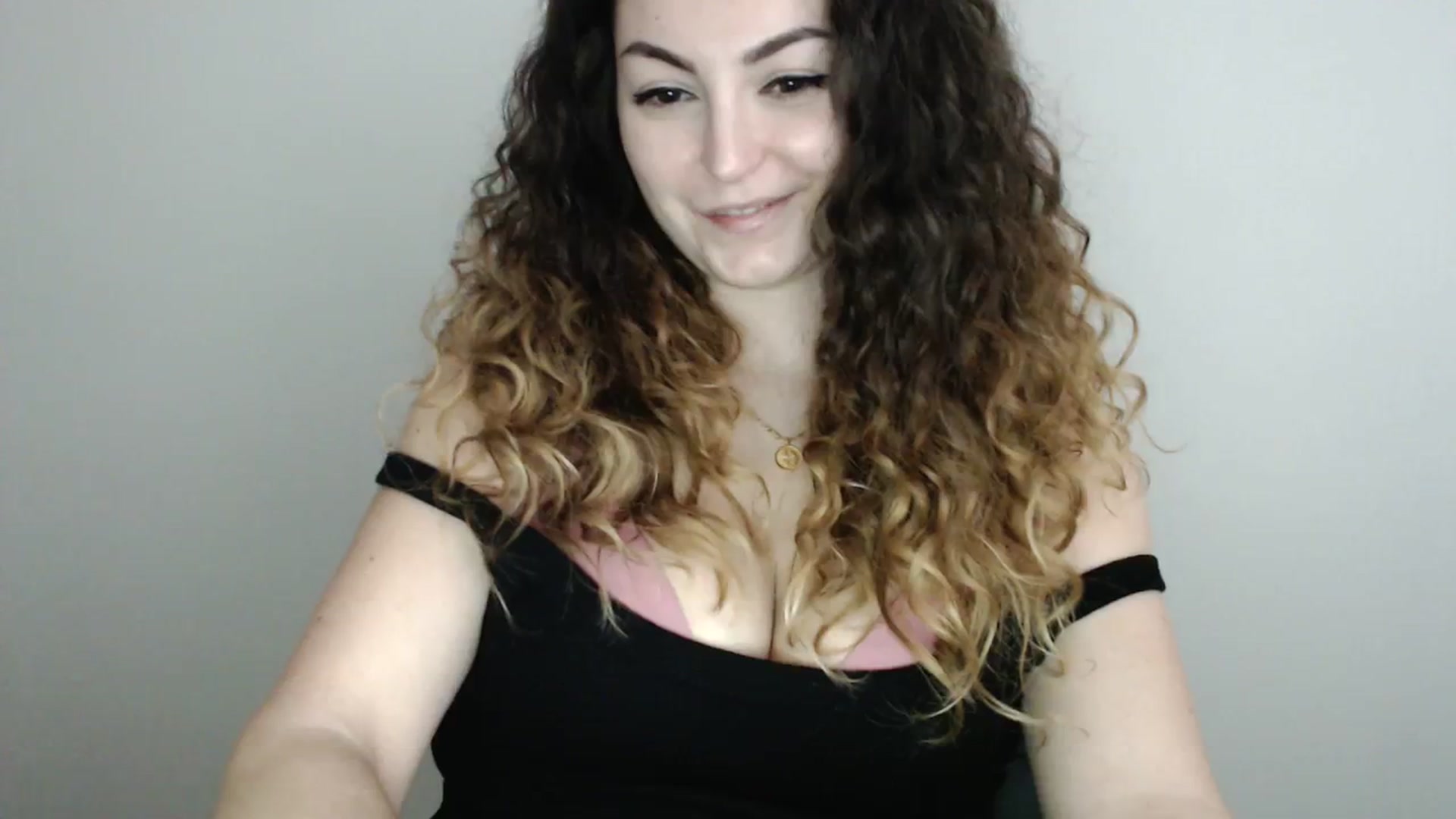 Gallery image thumbnail from Deeleecious94's myfreecams stream on, 11/07/2023, 09:56 image 18 of 20