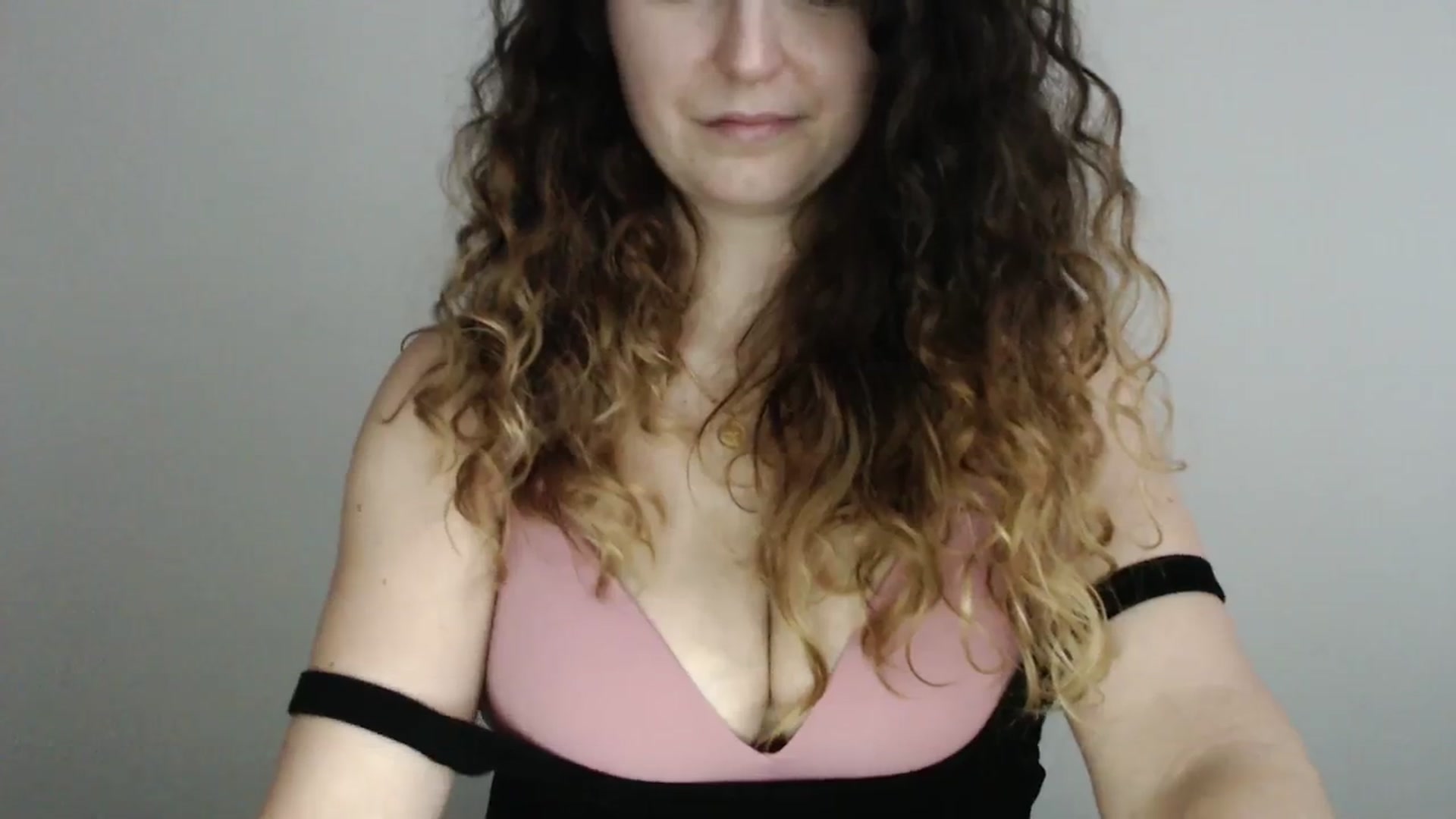 Gallery image thumbnail from Deeleecious94's myfreecams stream on, 11/07/2023, 10:50 image 16 of 20