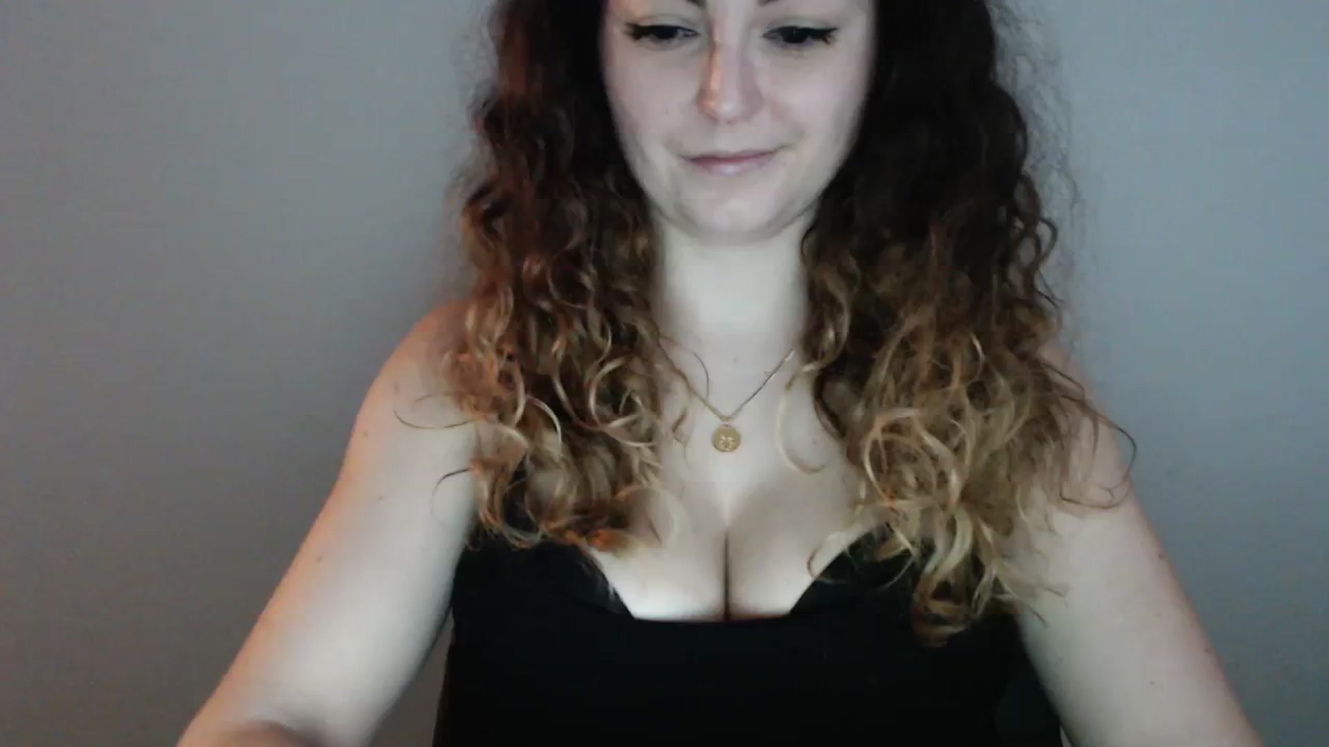 Gallery image thumbnail from Deeleecious94's myfreecams stream on, 11/09/2023, 09:08 image 15 of 20