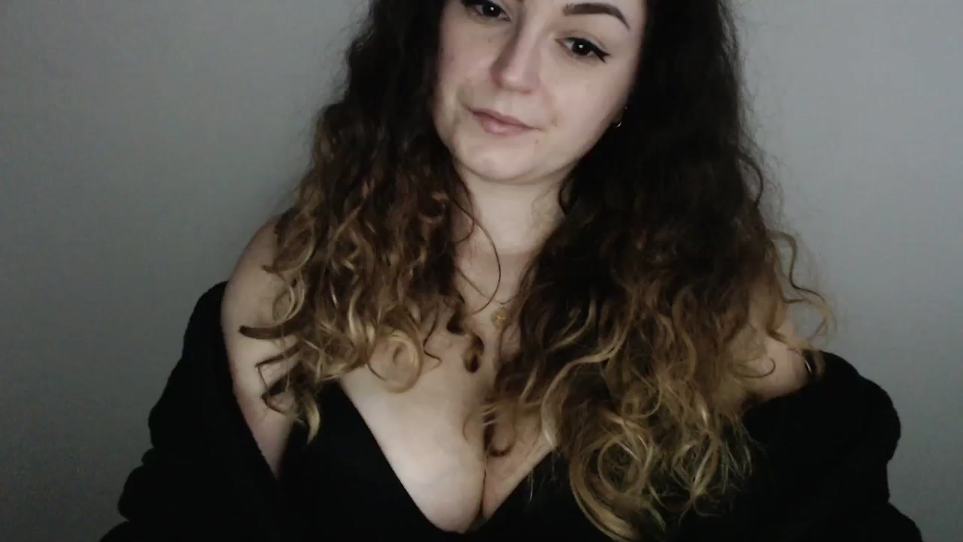 Gallery image thumbnail from Deeleecious94's myfreecams stream on, 11/10/2023, 10:18 image 12 of 20