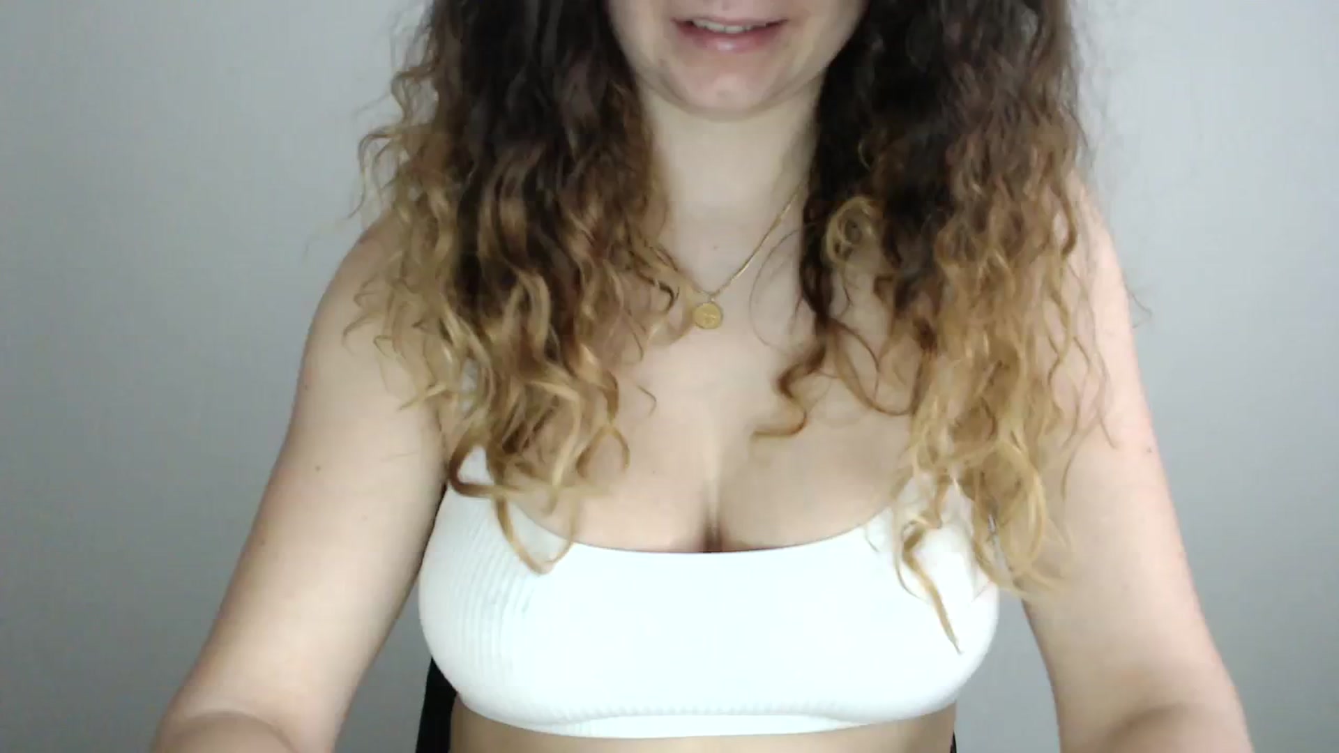 Gallery image thumbnail from Deeleecious94's myfreecams stream on, 11/13/2023, 11:39 image 1 of 20