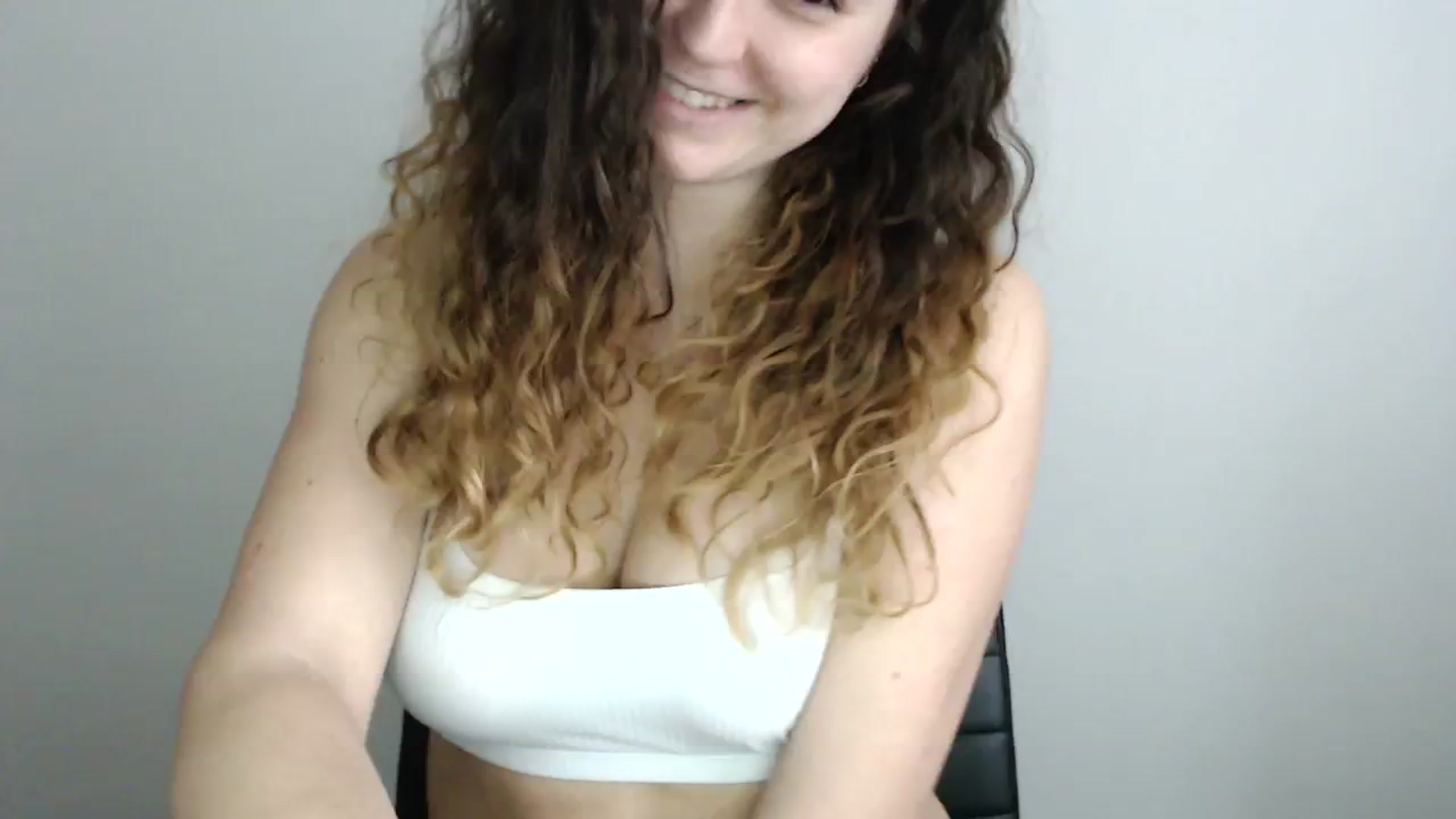 Gallery image thumbnail from Deeleecious94's myfreecams stream on, 11/13/2023, 11:39 image 18 of 20