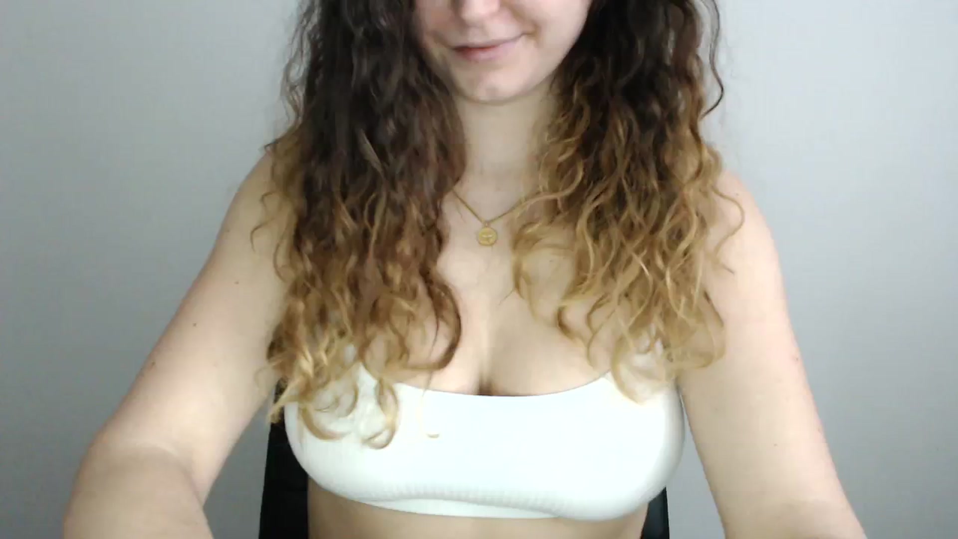 Gallery image thumbnail from Deeleecious94's myfreecams stream on, 11/13/2023, 11:39 image 19 of 20