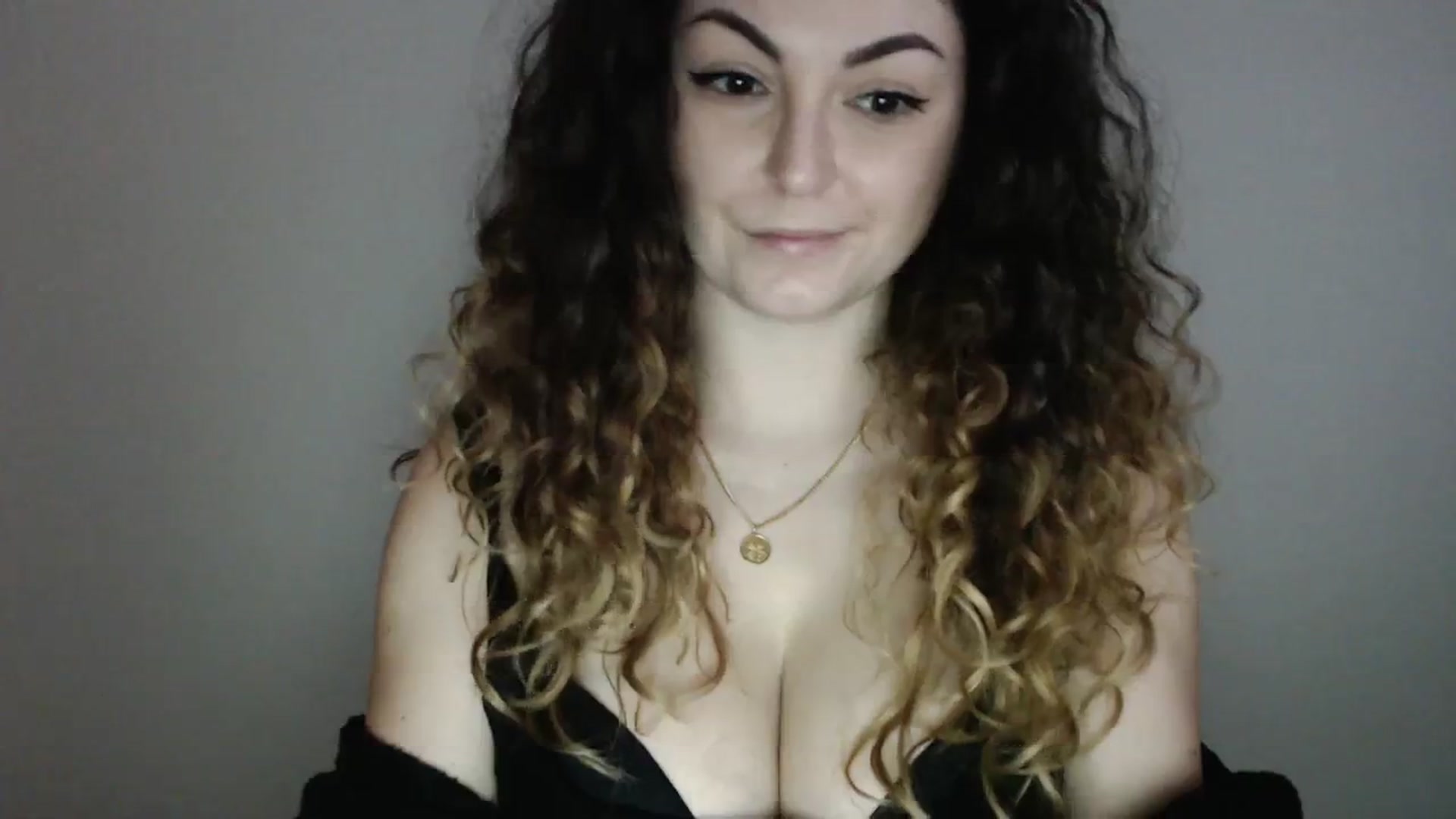 Gallery image thumbnail from Deeleecious94's myfreecams stream on, 11/14/2023, 08:03 image 19 of 20