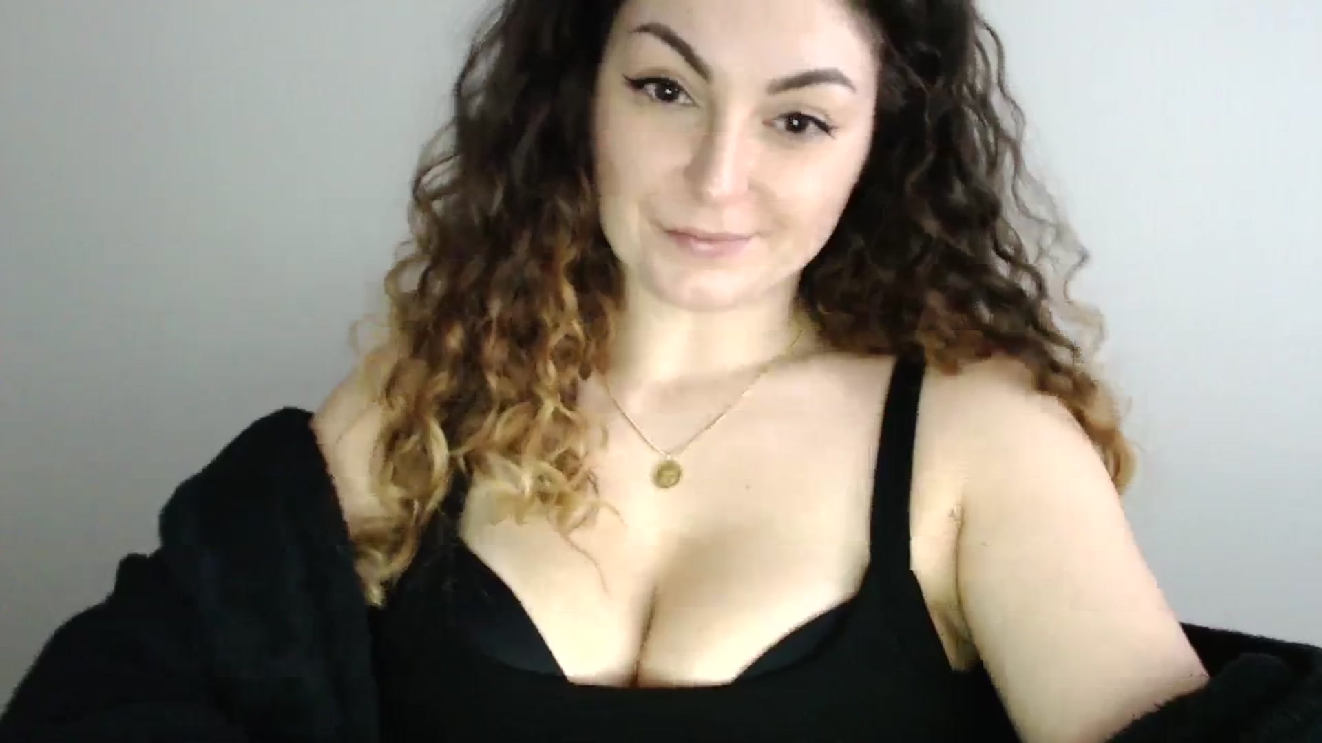 Gallery image thumbnail from Deeleecious94's myfreecams stream on, 11/14/2023, 09:46 image 18 of 20