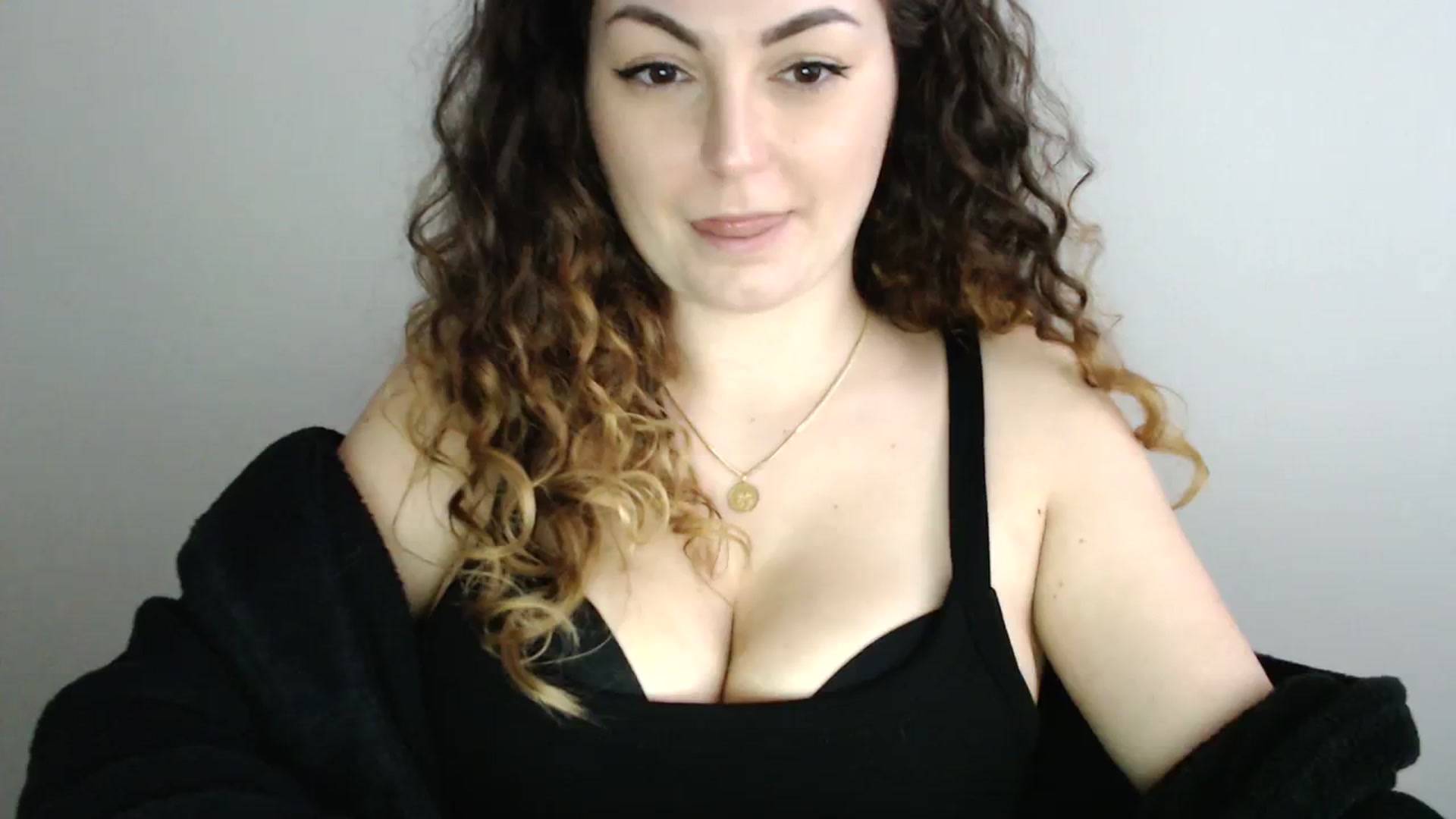 Gallery image thumbnail from Deeleecious94's myfreecams stream on, 11/14/2023, 09:46 image 12 of 20
