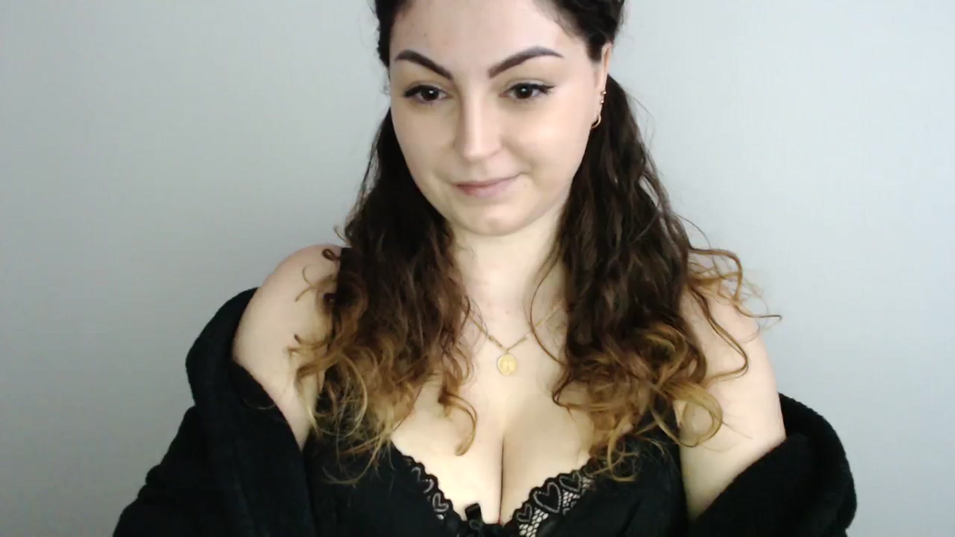 Gallery image thumbnail from Deeleecious94's myfreecams stream on, 11/28/2023, 09:40 image 17 of 20