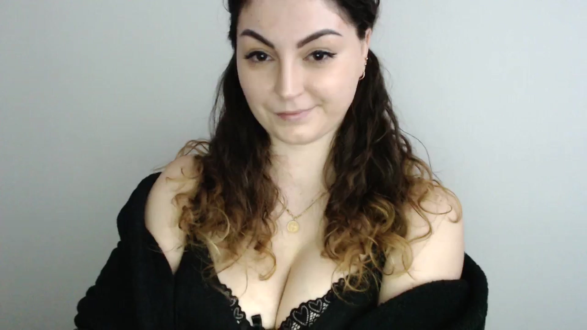 Gallery image thumbnail from Deeleecious94's myfreecams stream on, 11/28/2023, 09:40 image 14 of 20