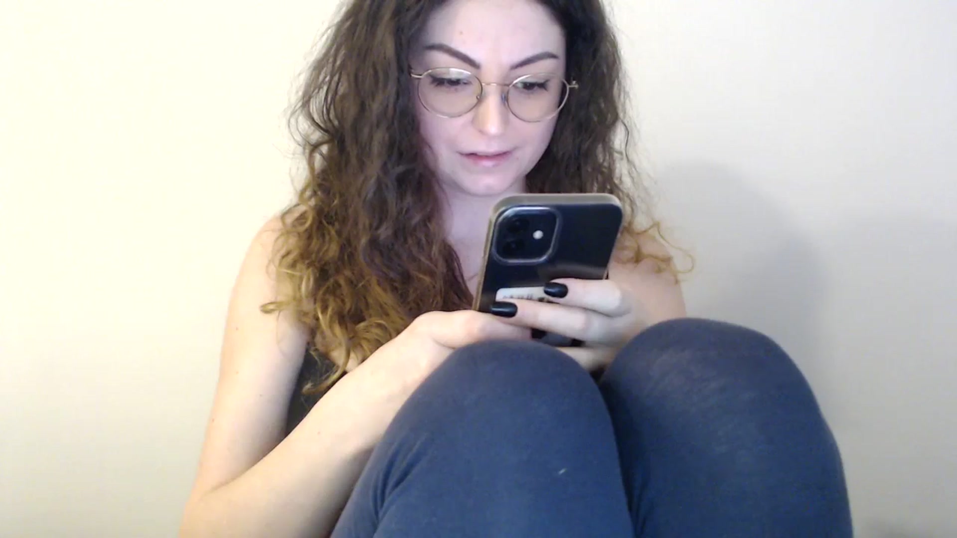 Gallery image thumbnail from Deeleecious94's myfreecams stream on, 12/07/2023, 09:16 image 6 of 20