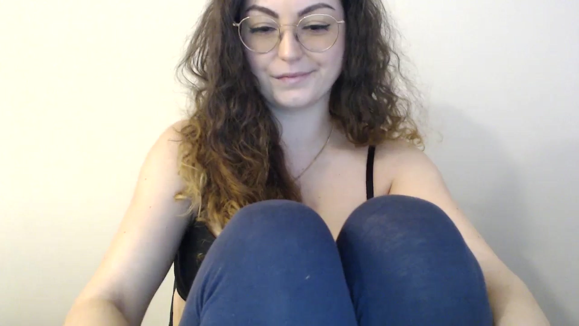 Gallery image thumbnail from Deeleecious94's myfreecams stream on, 12/07/2023, 09:16 image 9 of 20