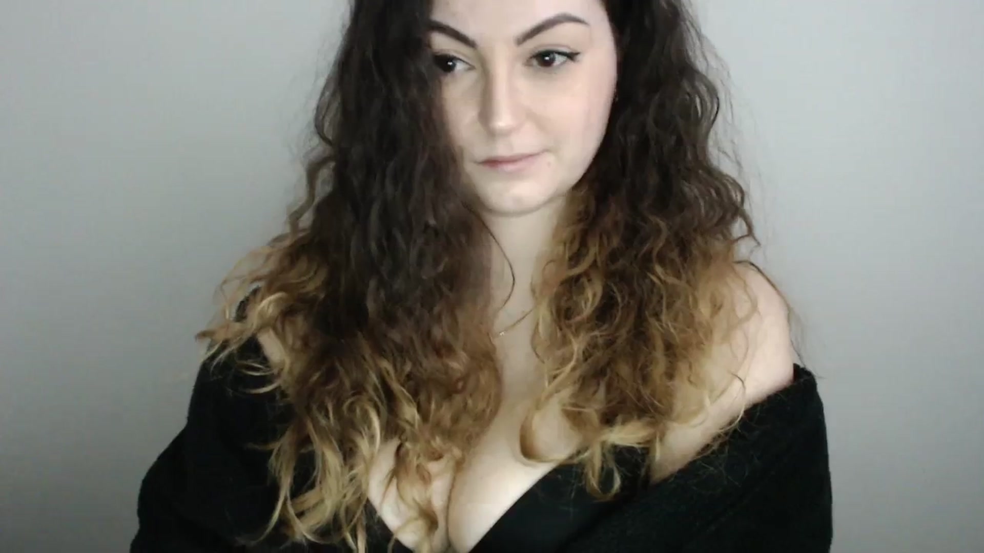 Gallery image thumbnail from Deeleecious94's myfreecams stream on, 12/07/2023, 11:47 image 6 of 20