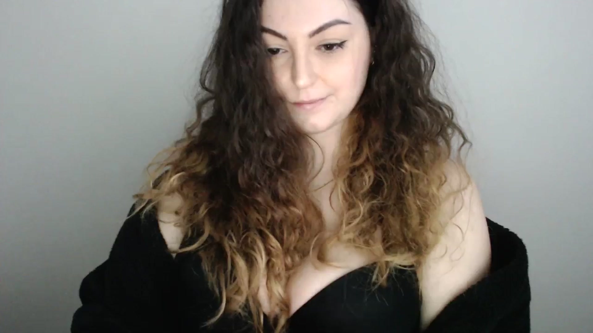Gallery image thumbnail from Deeleecious94's myfreecams stream on, 12/07/2023, 11:47 image 8 of 20