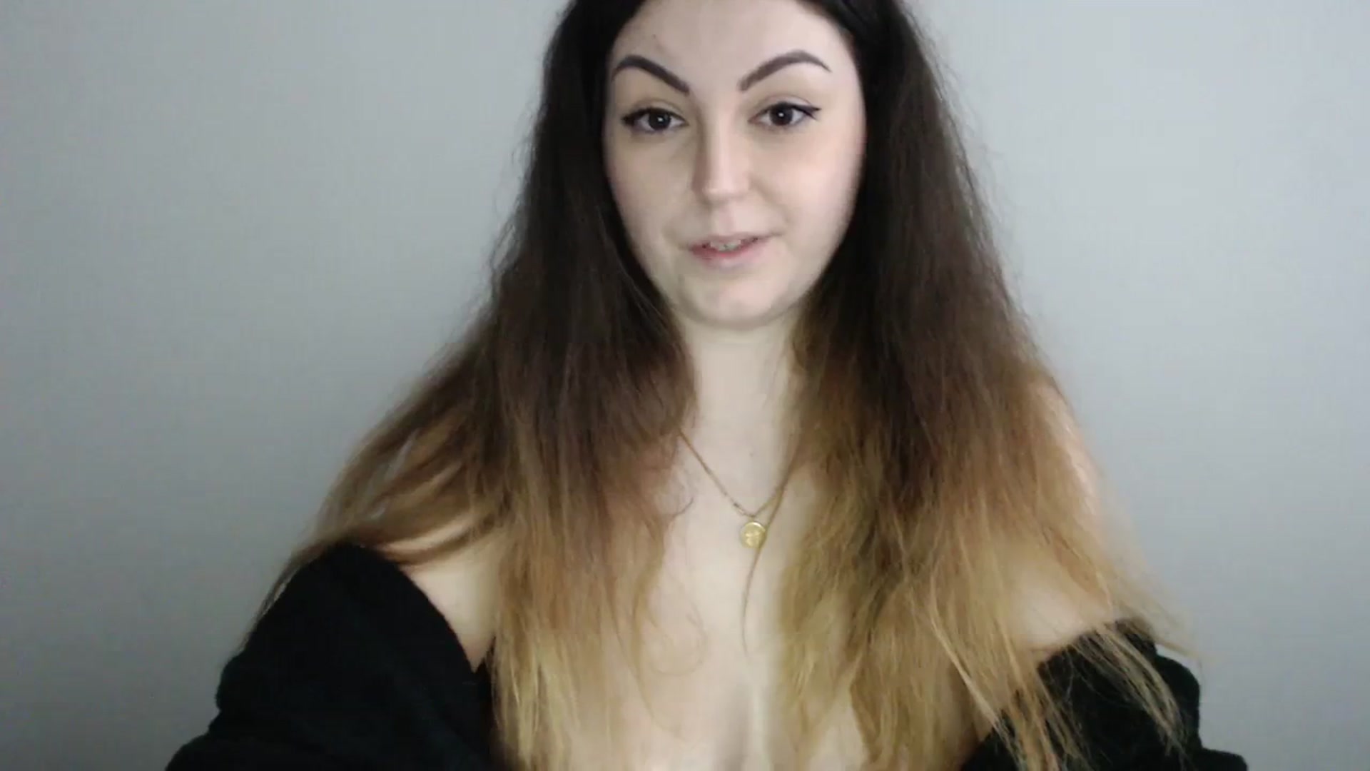 Gallery image thumbnail from Deeleecious94's myfreecams stream on, 12/08/2023, 10:36 image 14 of 20