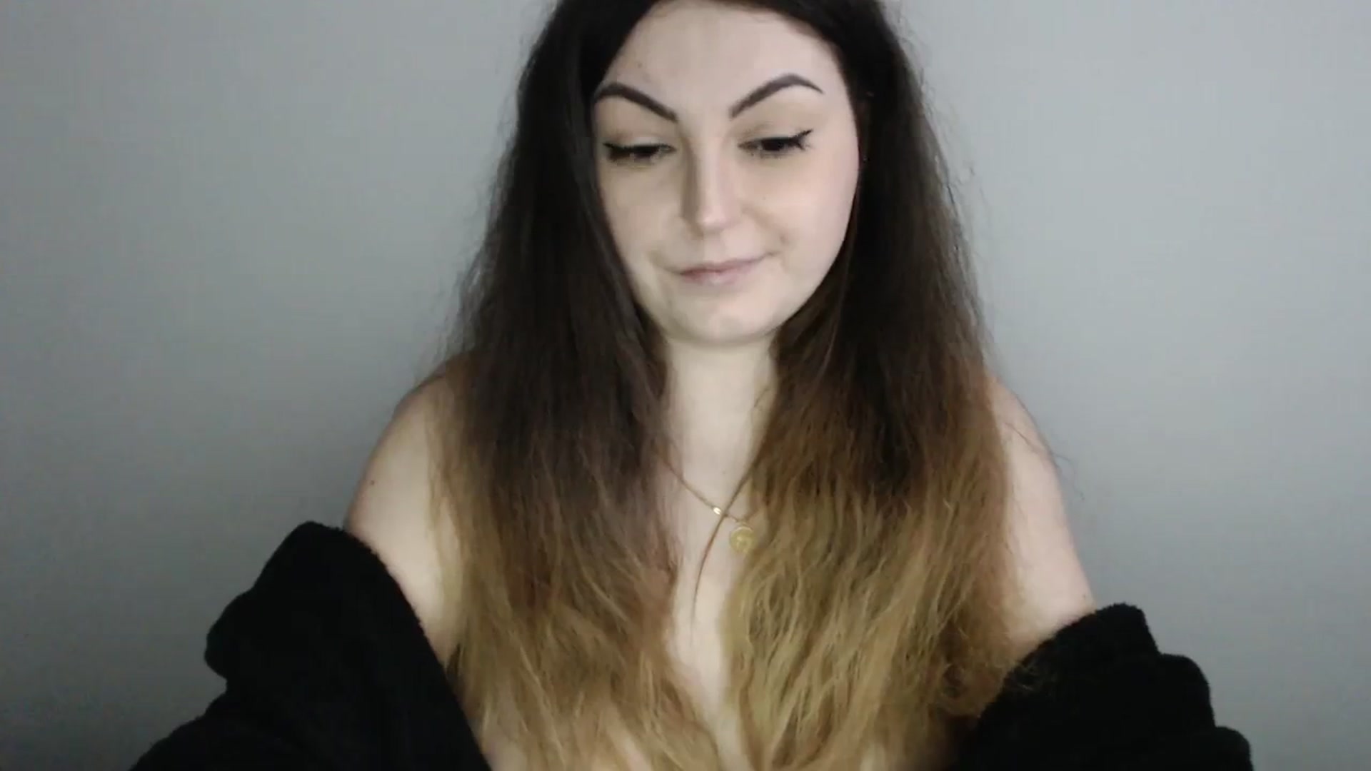 Gallery image thumbnail from Deeleecious94's myfreecams stream on, 12/08/2023, 10:36 image 18 of 20
