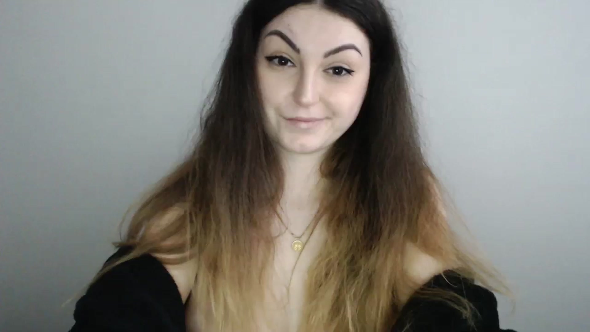 Gallery image thumbnail from Deeleecious94's myfreecams stream on, 12/08/2023, 10:36 image 15 of 20