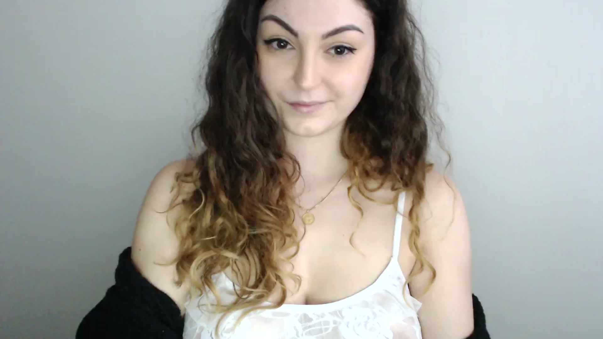 Gallery image thumbnail from Deeleecious94's myfreecams stream on, 12/10/2023, 11:36 image 5 of 20