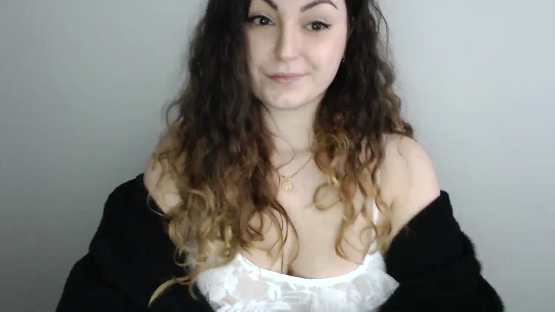 Gallery image thumbnail from Deeleecious94's myfreecams stream on, 12/10/2023, 11:36 image 18 of 20