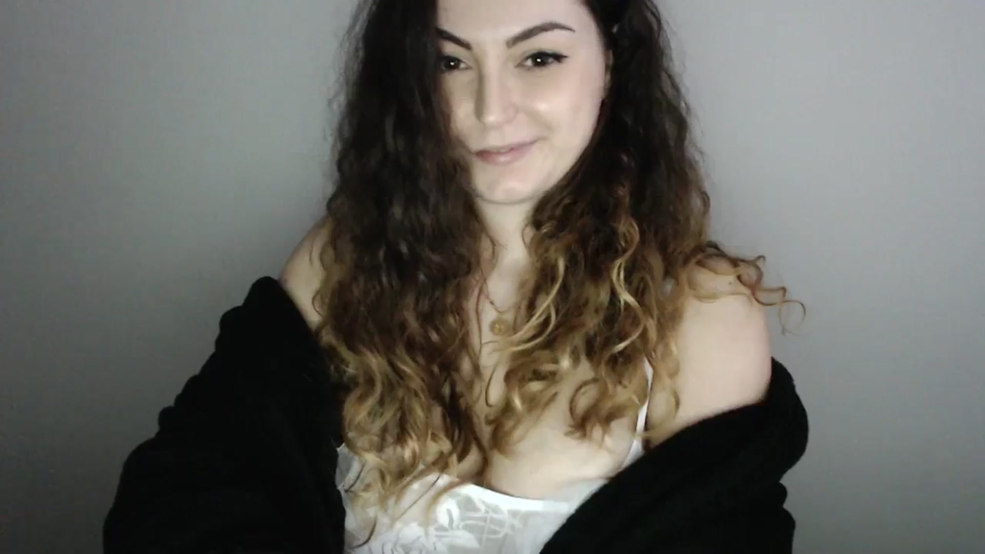 Gallery image thumbnail from Deeleecious94's myfreecams stream on, 12/10/2023, 13:26 image 7 of 20