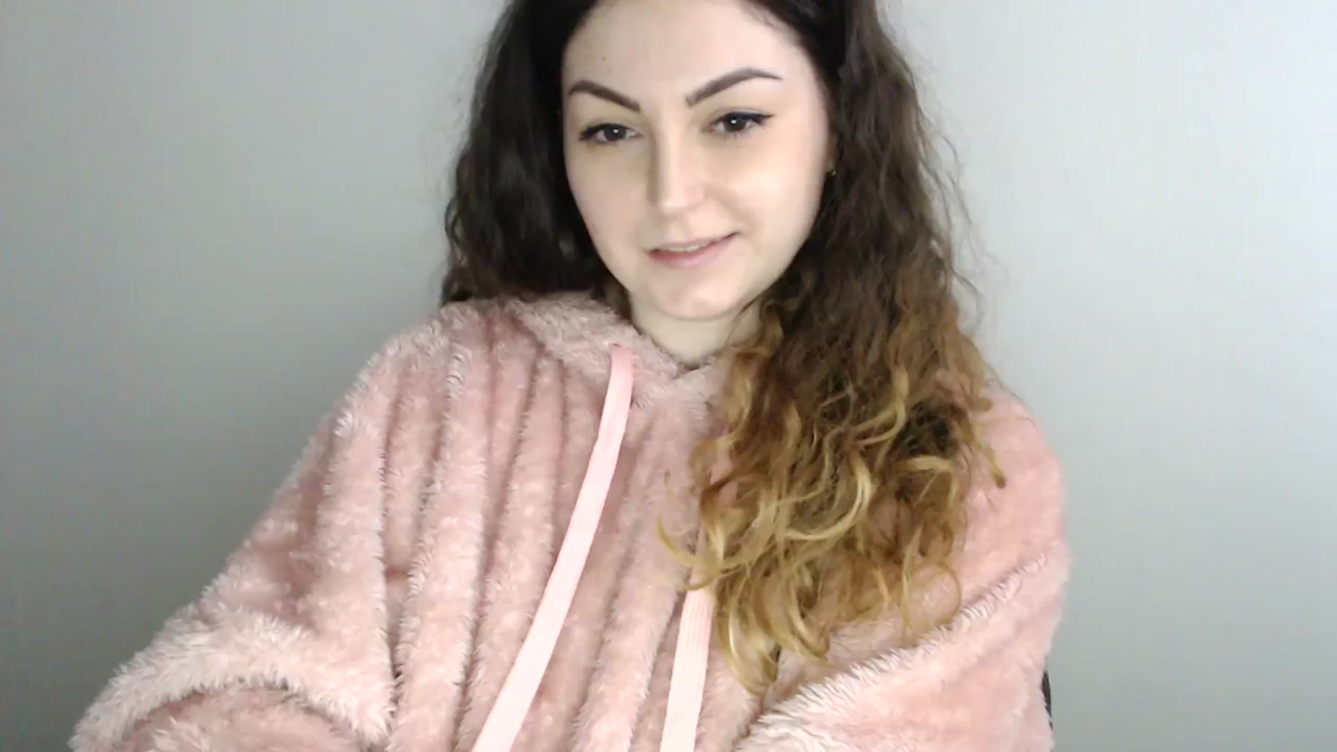Gallery image thumbnail from Deeleecious94's myfreecams stream on, 12/11/2023, 09:26 image 10 of 20