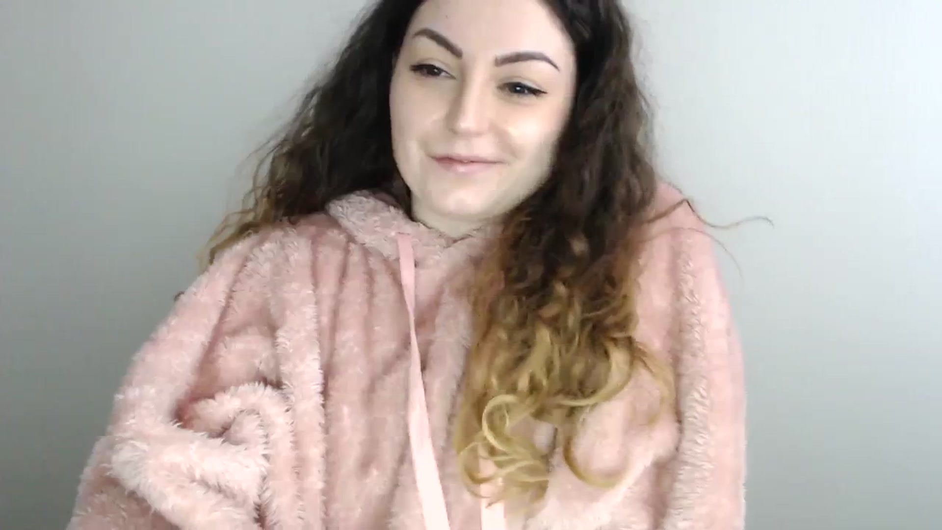 Gallery image thumbnail from Deeleecious94's myfreecams stream on, 12/11/2023, 09:26 image 17 of 20