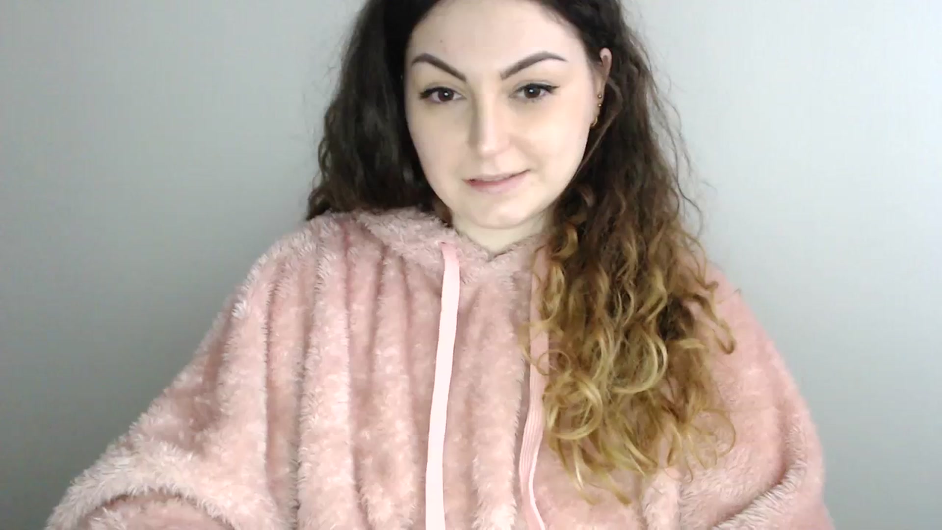Gallery image thumbnail from Deeleecious94's myfreecams stream on, 12/11/2023, 09:26 image 12 of 20