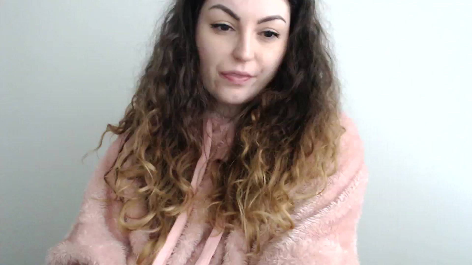 Gallery image thumbnail from Deeleecious94's myfreecams stream on, 12/11/2023, 10:00 image 9 of 20