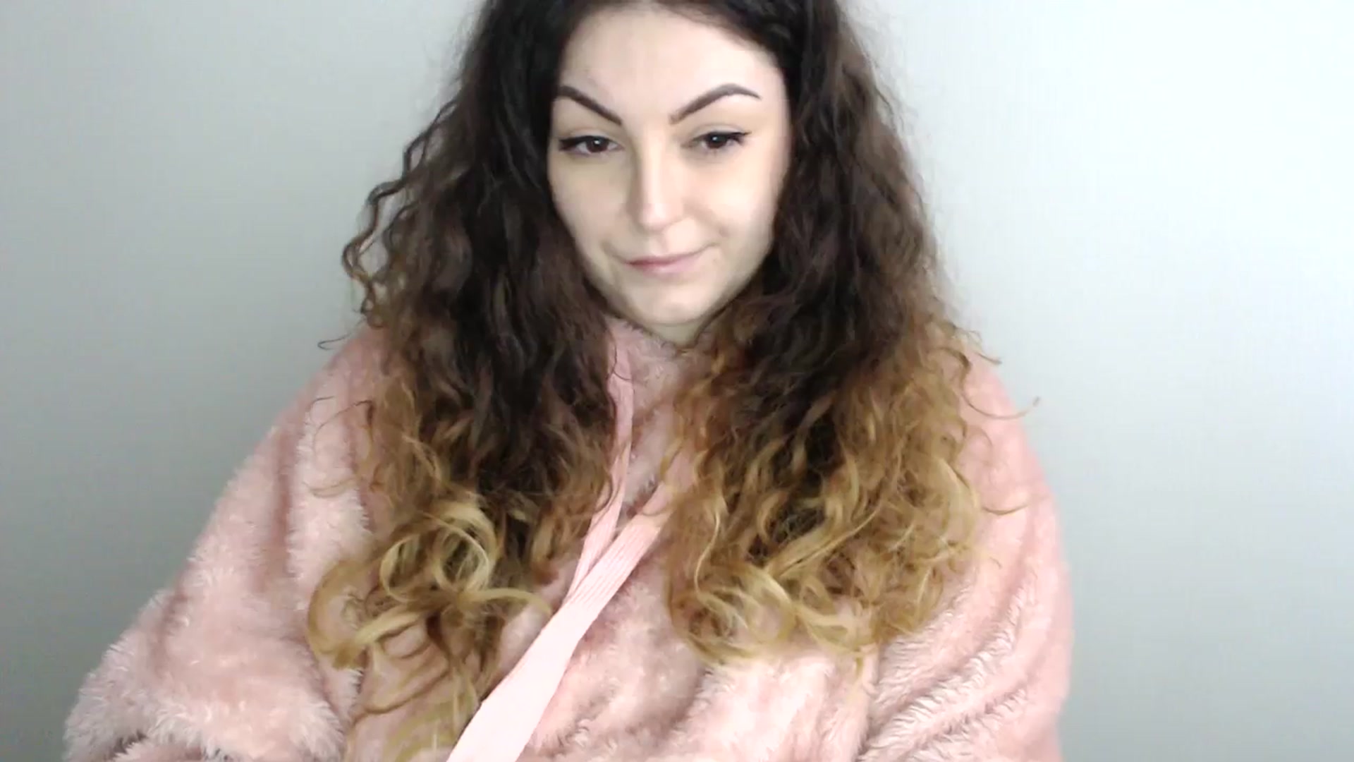 Gallery image thumbnail from Deeleecious94's myfreecams stream on, 12/11/2023, 10:00 image 20 of 20