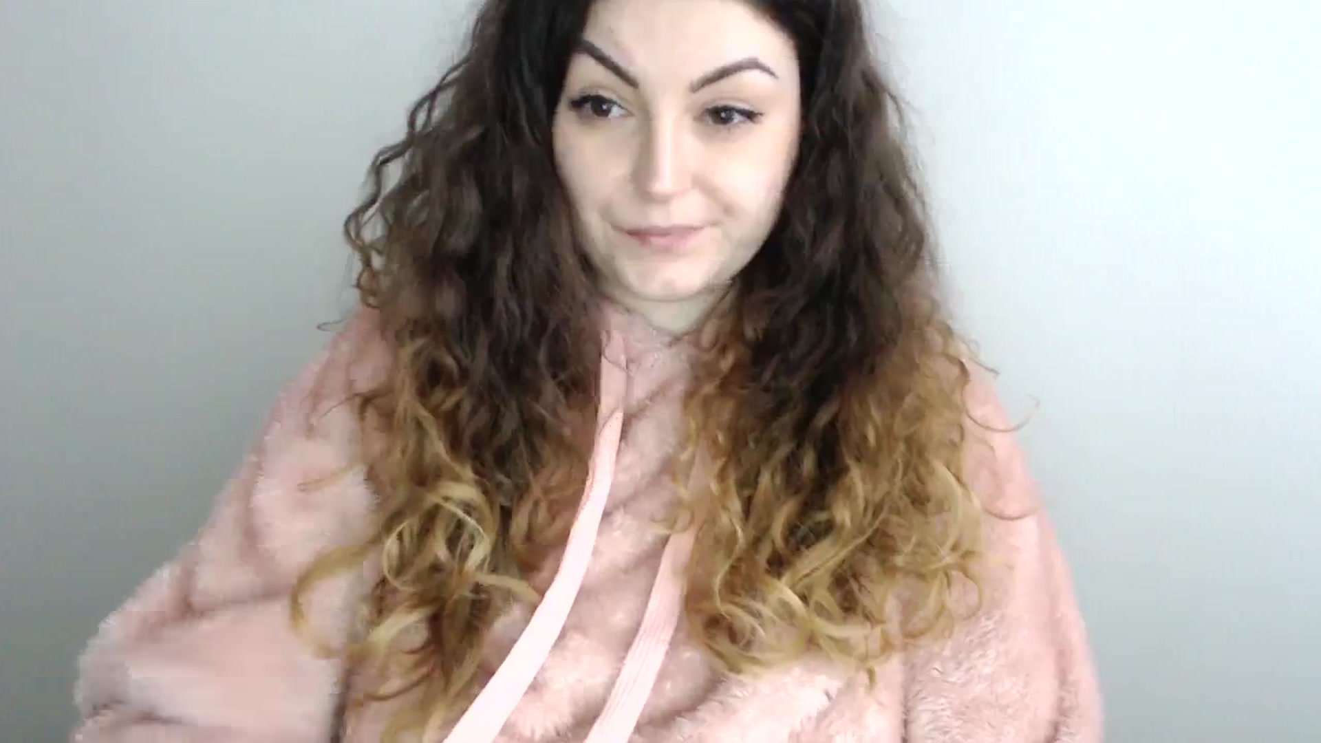 Gallery image thumbnail from Deeleecious94's myfreecams stream on, 12/11/2023, 10:00 image 19 of 20
