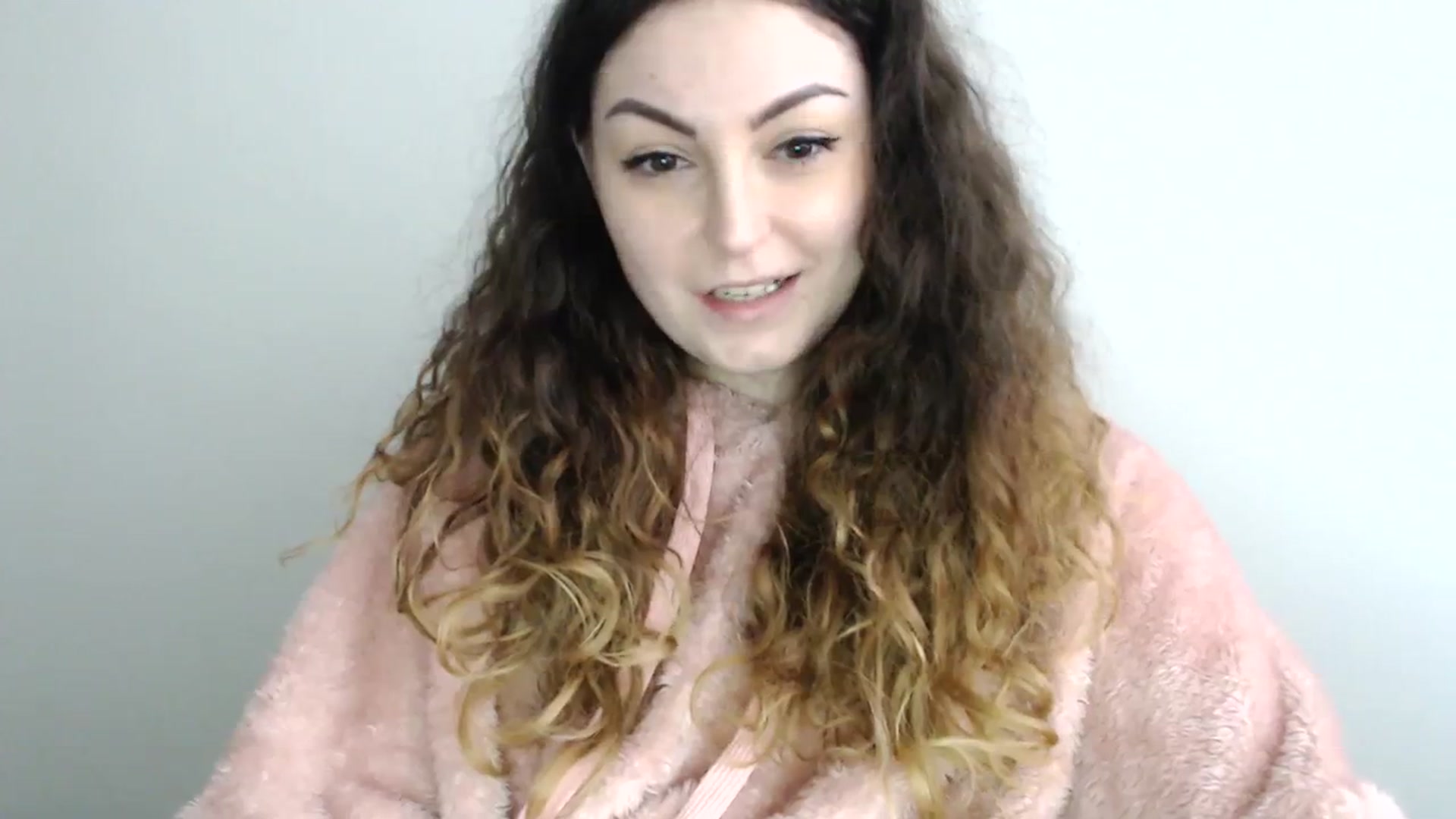 Gallery image thumbnail from Deeleecious94's myfreecams stream on, 12/11/2023, 10:00 image 11 of 20