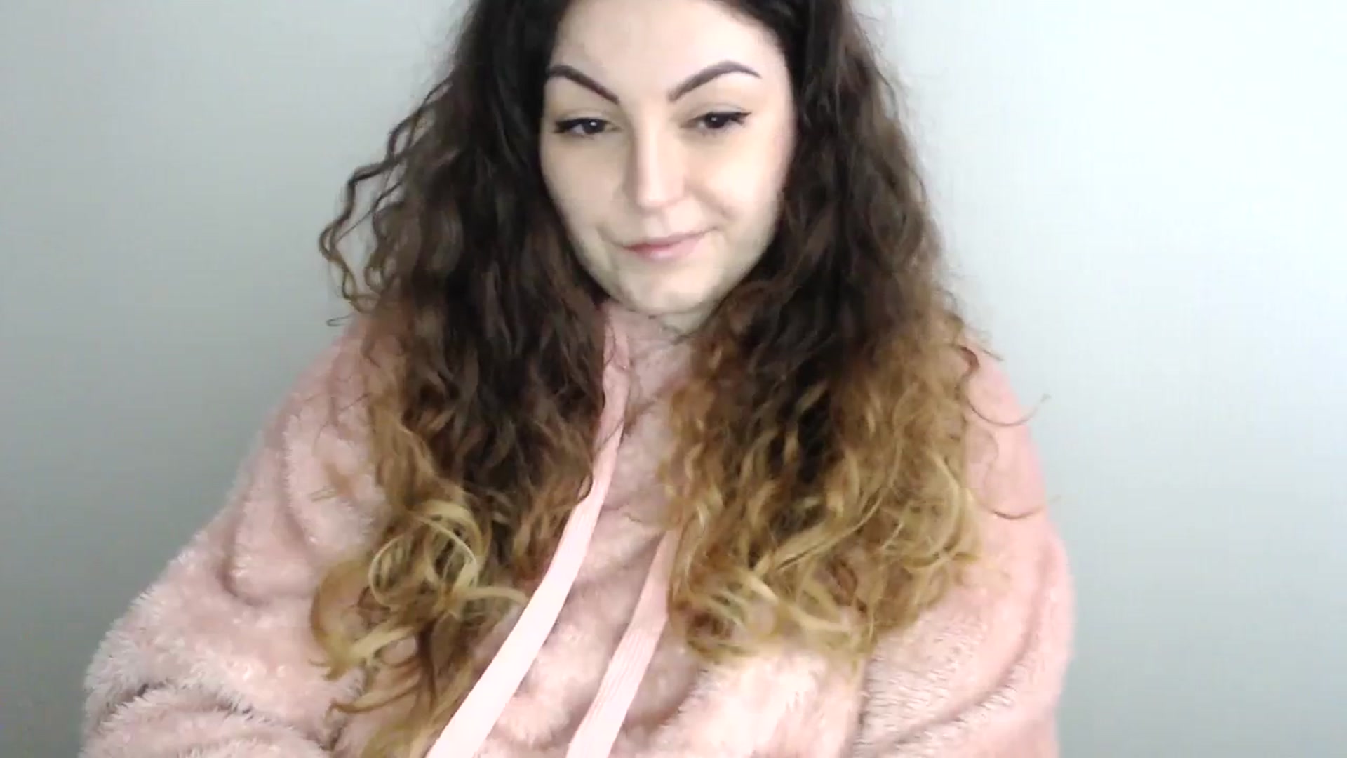 Gallery image thumbnail from Deeleecious94's myfreecams stream on, 12/11/2023, 10:00 image 18 of 20