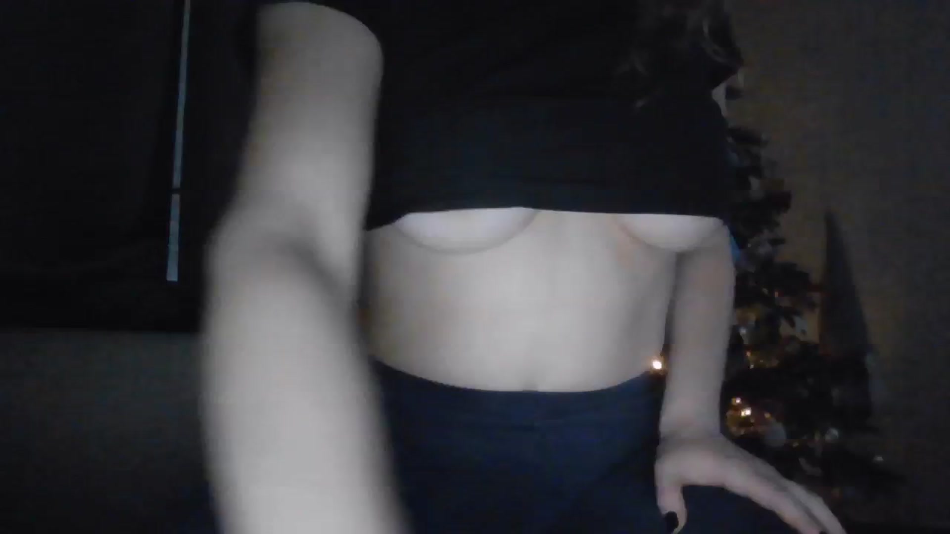 Gallery image thumbnail from Deeleecious94's myfreecams stream on, 12/12/2023, 09:18 image 1 of 20