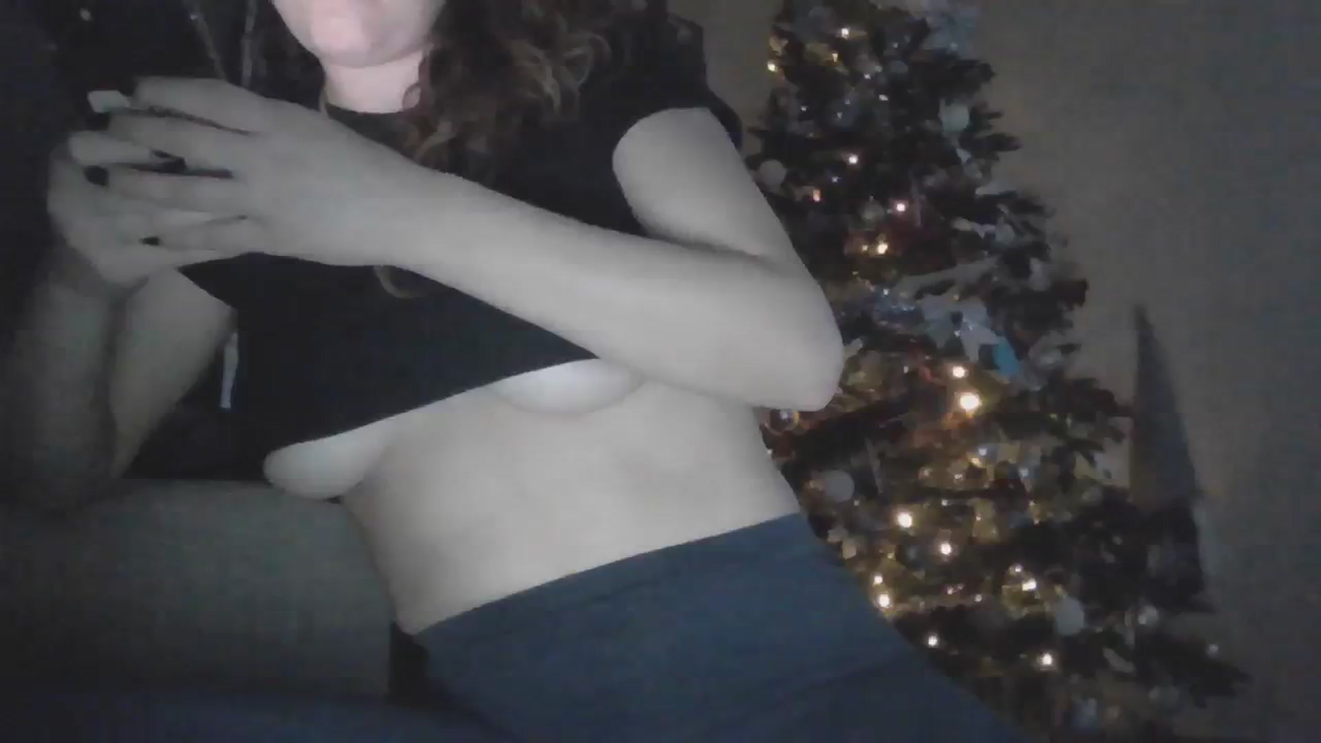 Gallery image thumbnail from Deeleecious94's myfreecams stream on, 12/12/2023, 09:18 image 3 of 20