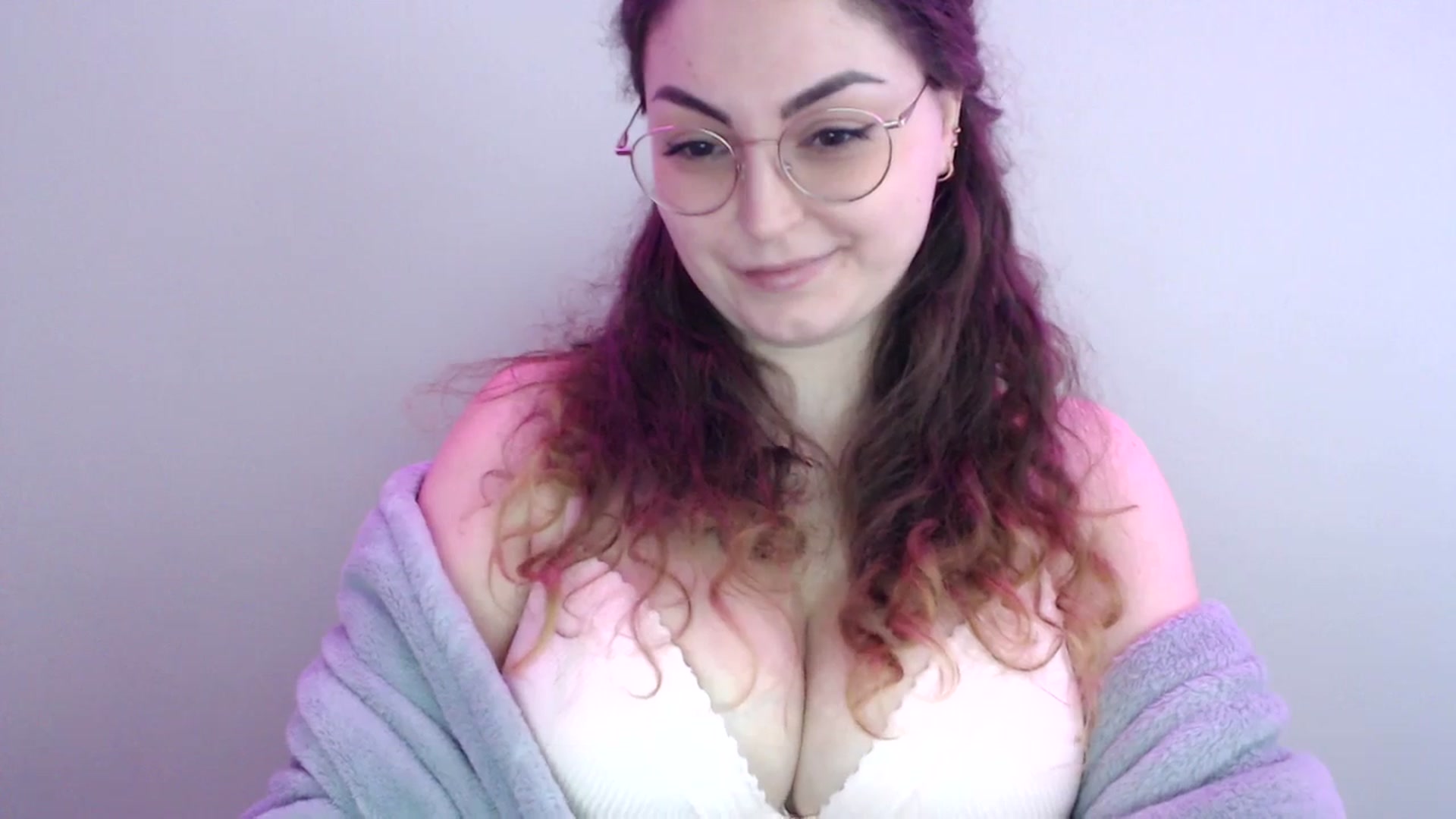 Gallery image thumbnail from Deeleecious94's myfreecams stream on, 01/23/2024, 10:38 image 19 of 20