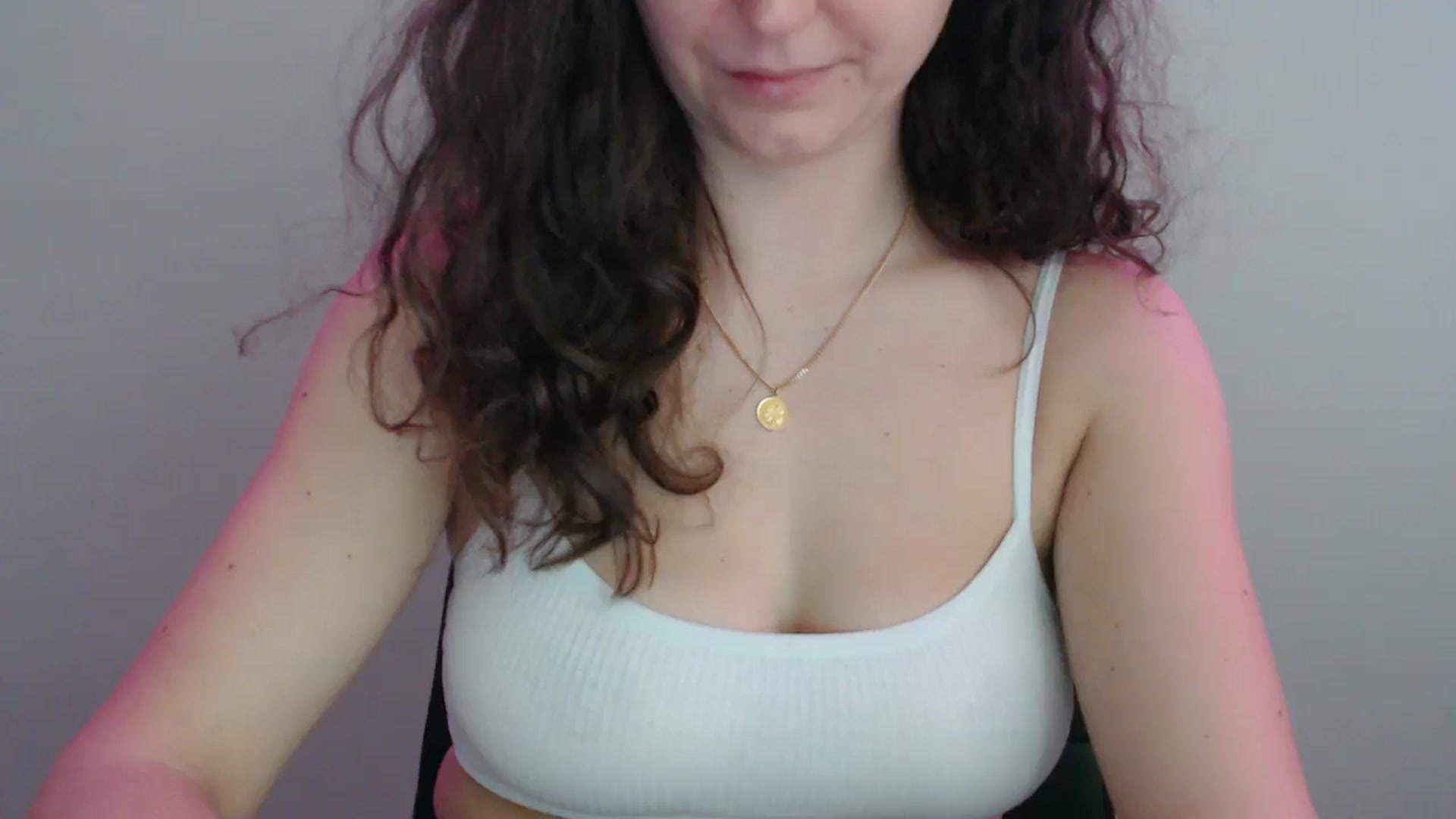 Gallery image thumbnail from Deeleecious94's myfreecams stream on, 11/20/2024, 08:26 image 6 of 20