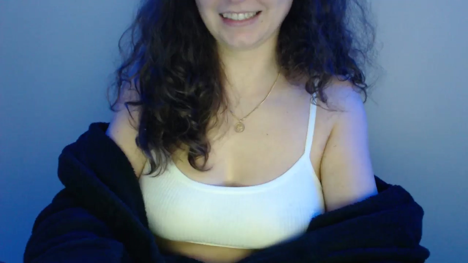 Gallery image thumbnail from Deeleecious94's myfreecams stream on, 11/20/2024, 11:57 image 15 of 20