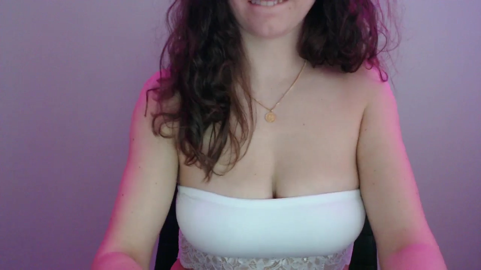 Gallery image thumbnail from Deeleecious94's myfreecams stream on, 11/26/2024, 10:18 image 11 of 20