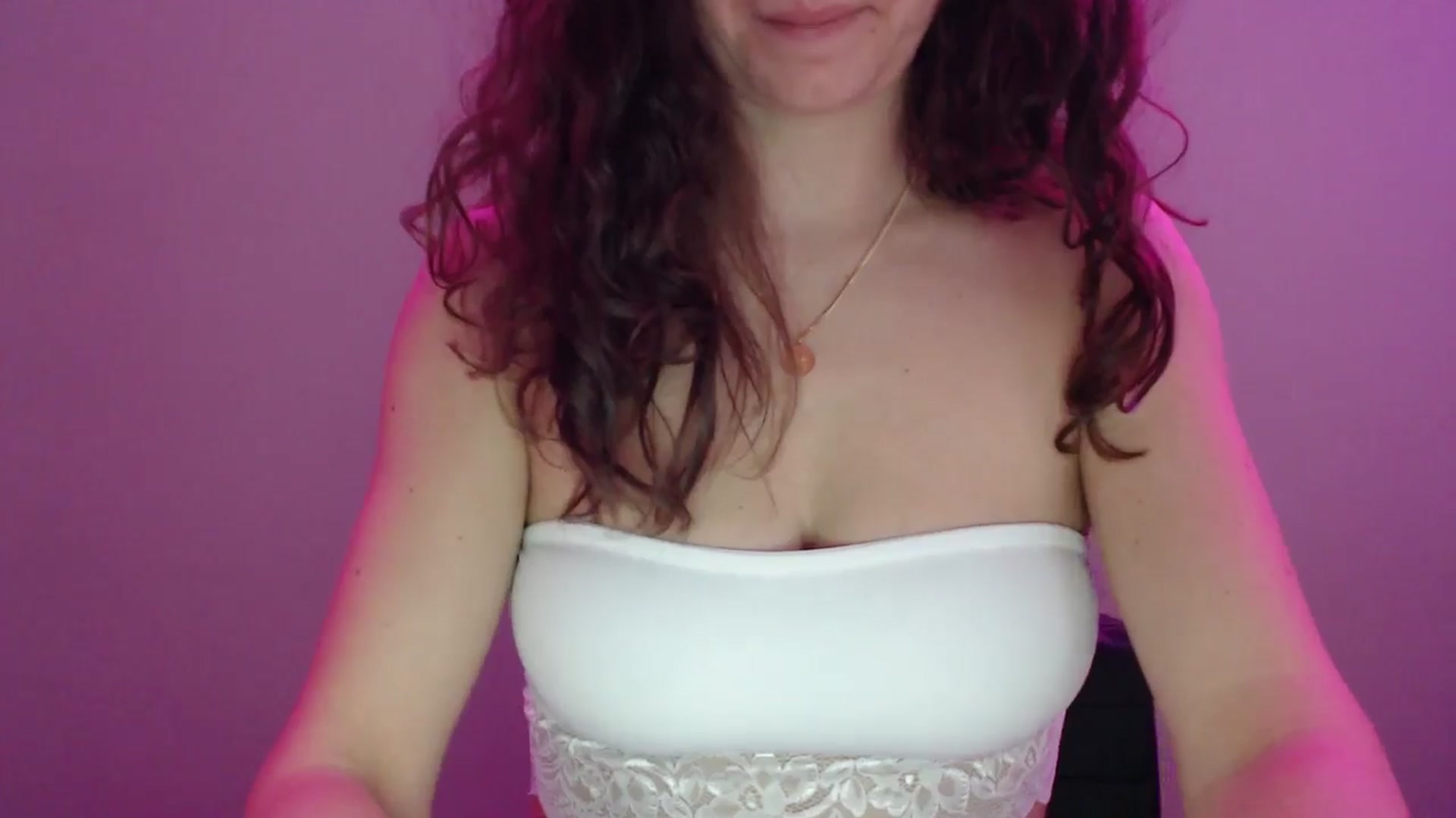Gallery image thumbnail from Deeleecious94's myfreecams stream on, 11/26/2024, 10:18 image 8 of 20