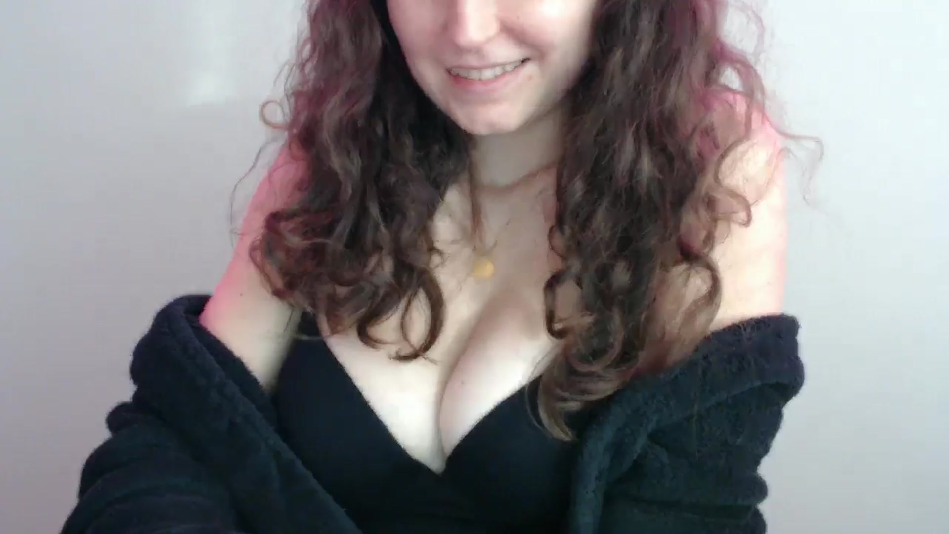 Gallery image thumbnail from Deeleecious94's myfreecams stream on, 12/05/2024, 09:56 image 14 of 20