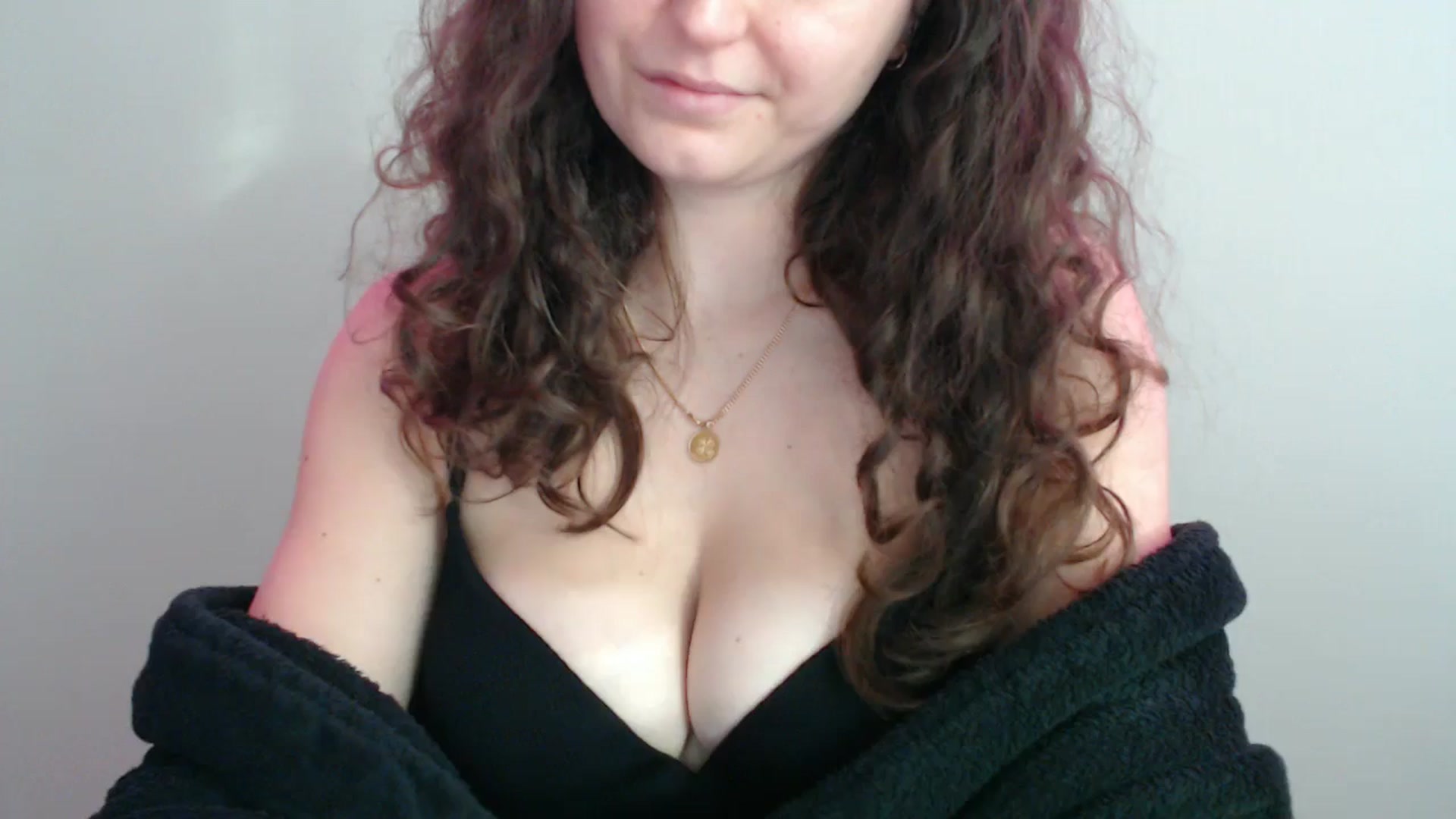 Gallery image thumbnail from Deeleecious94's myfreecams stream on, 12/05/2024, 09:56 image 1 of 20