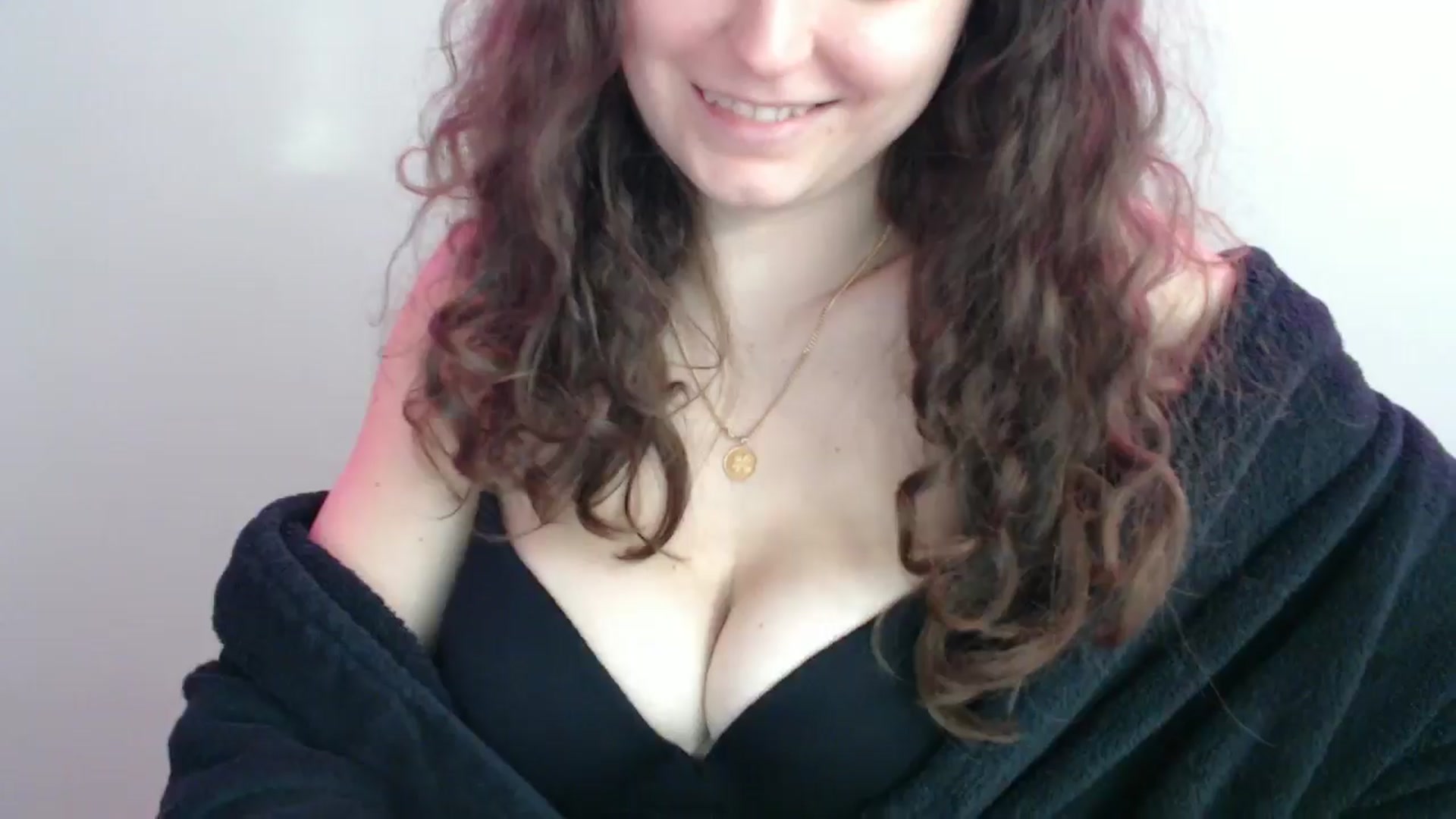 Gallery image thumbnail from Deeleecious94's myfreecams stream on, 12/05/2024, 09:56 image 13 of 20