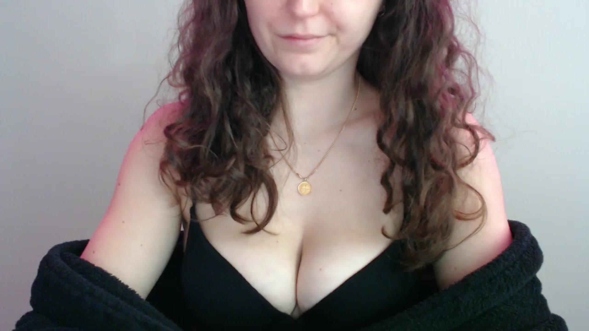 Gallery image thumbnail from Deeleecious94's myfreecams stream on, 12/05/2024, 09:56 image 10 of 20
