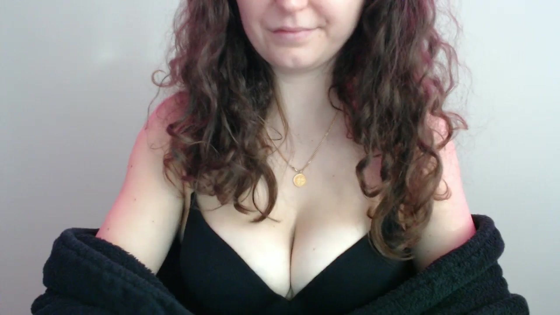Gallery image thumbnail from Deeleecious94's myfreecams stream on, 12/05/2024, 09:56 image 6 of 20