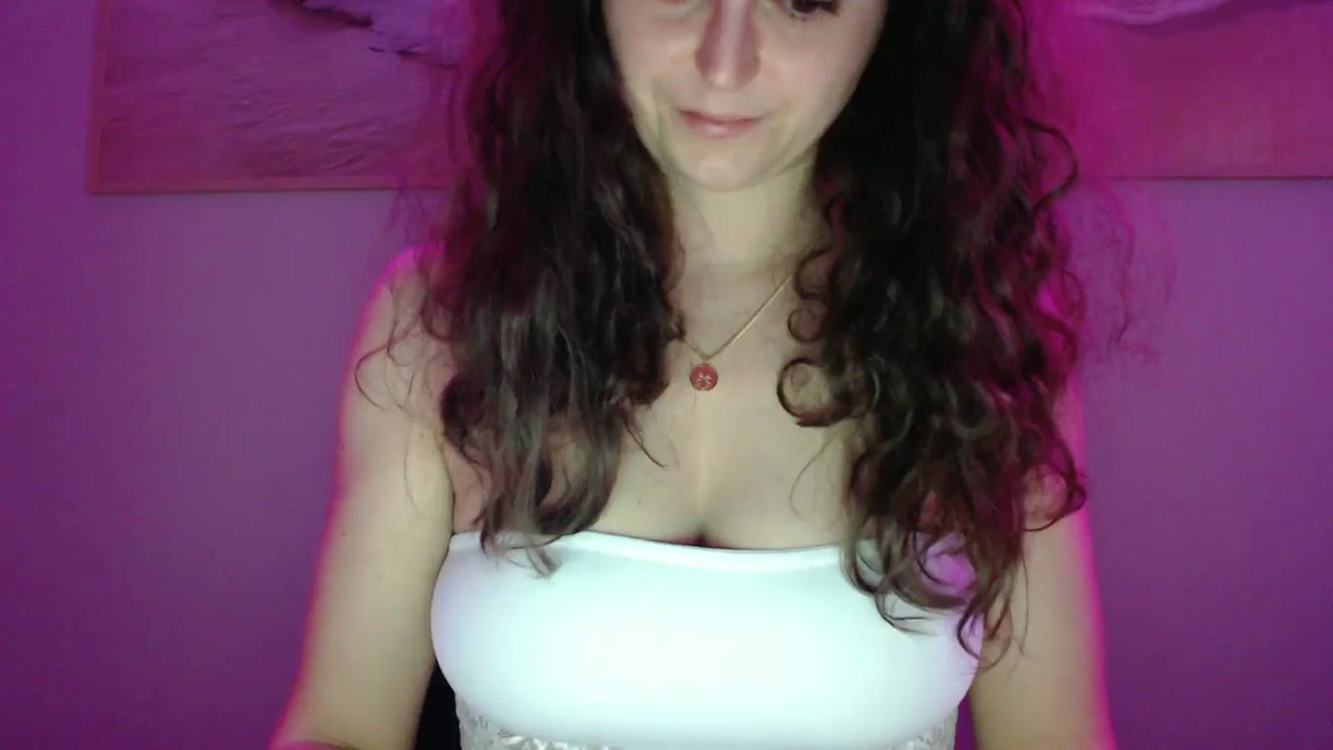 Gallery image thumbnail from Deeleecious94's myfreecams stream on, 01/12/2026, 07:40 image 13 of 20