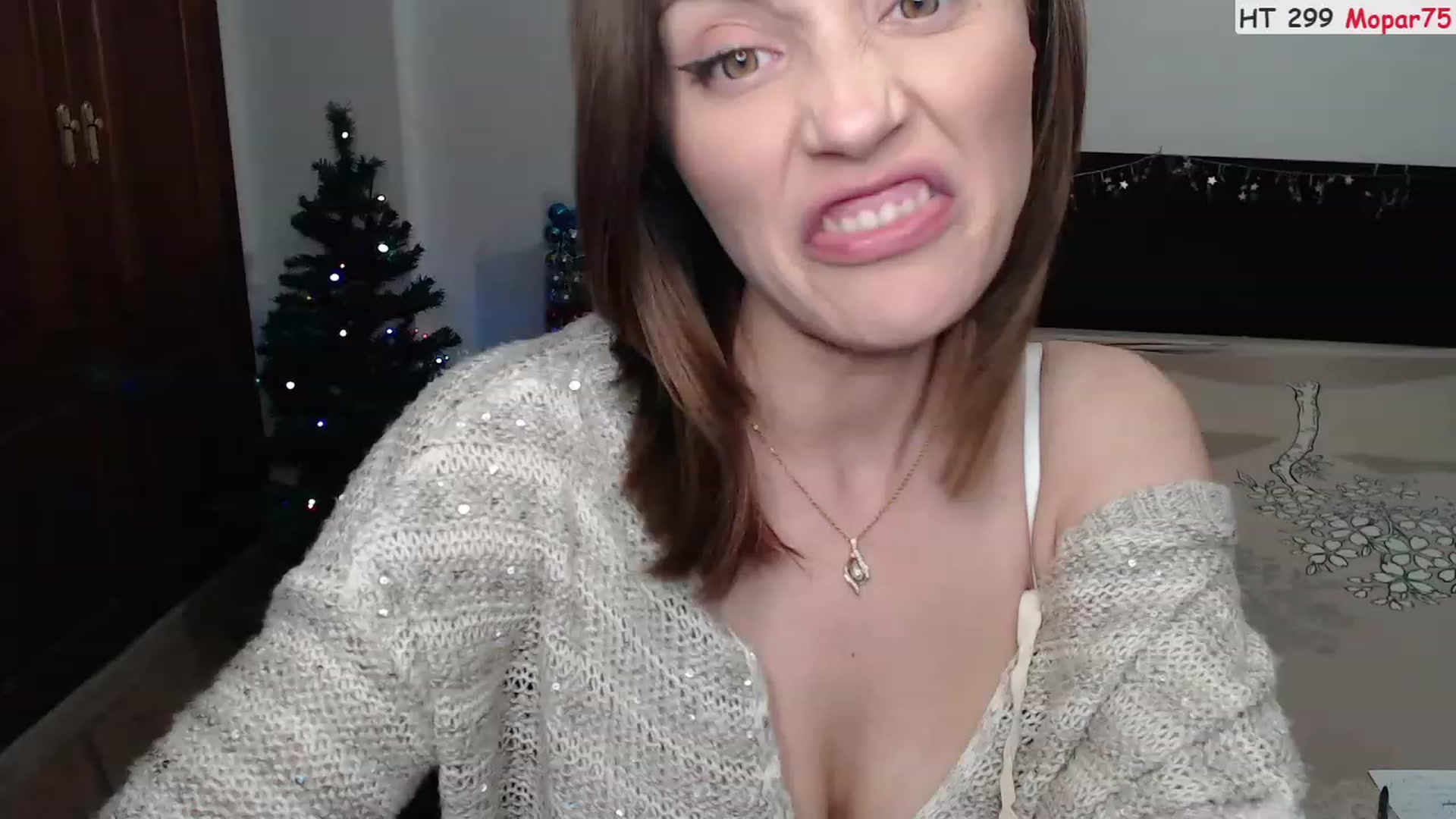 Gallery image thumbnail from Deeleerious's myfreecams stream on, 12/03/2022, 24:02 image 14 of 20