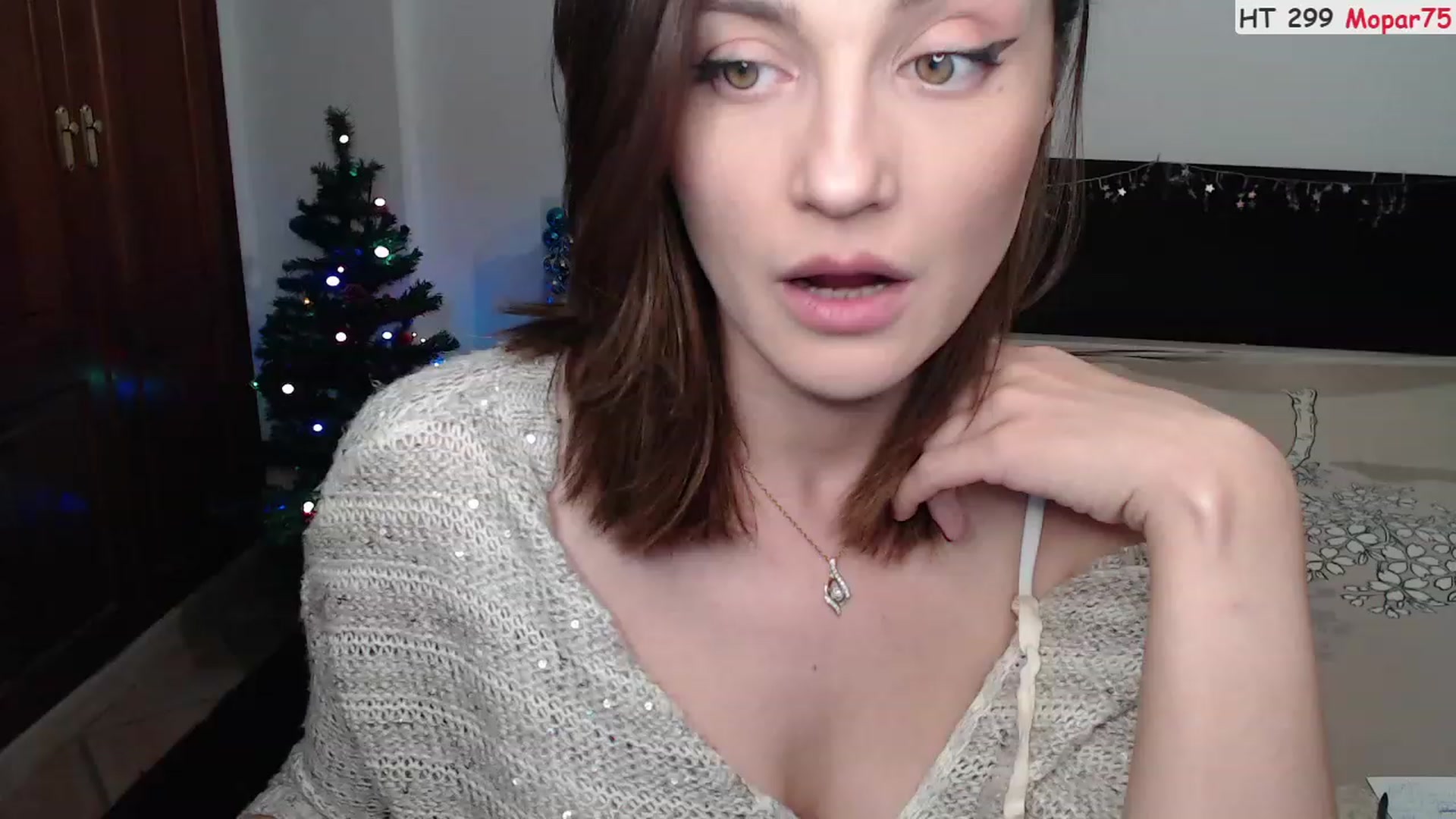 Gallery image thumbnail from Deeleerious's myfreecams stream on, 12/03/2022, 24:53 image 15 of 20